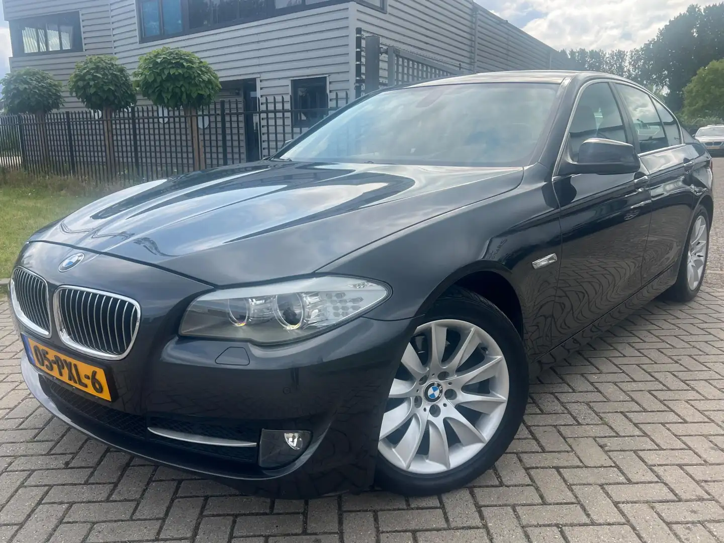 BMW 523 5-serie 523i High Executive 2011 Memory Leer Navi Grijs - 2