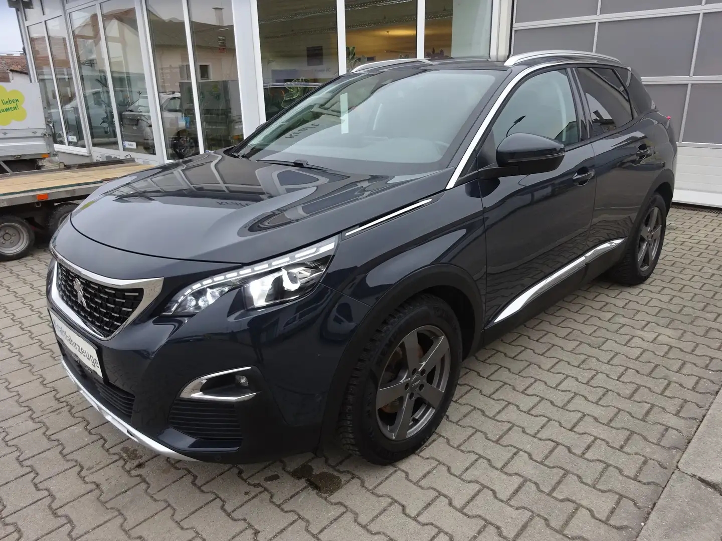 Peugeot 3008 Allure Grau - 1