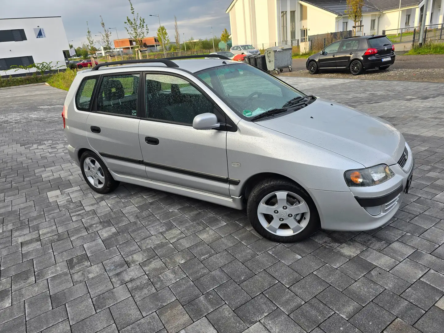Mitsubishi Space Star Space Star 1.8 AutomatikMPI AVANCE Silber - 1