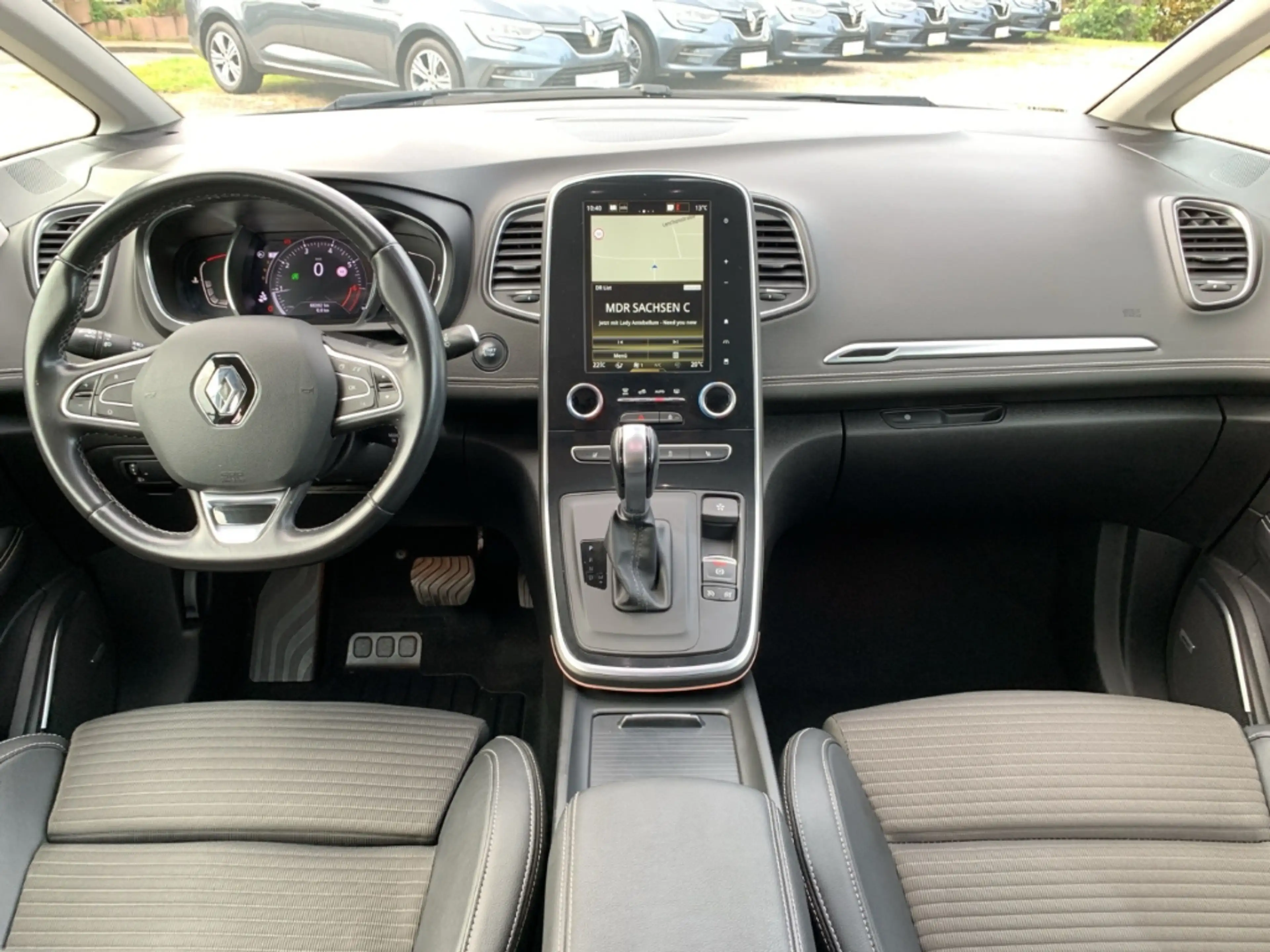 Renault Scenic BOSE EDITION TCe 160 EDC GPF Bose Edition SHZ+DAB+ — photo 14