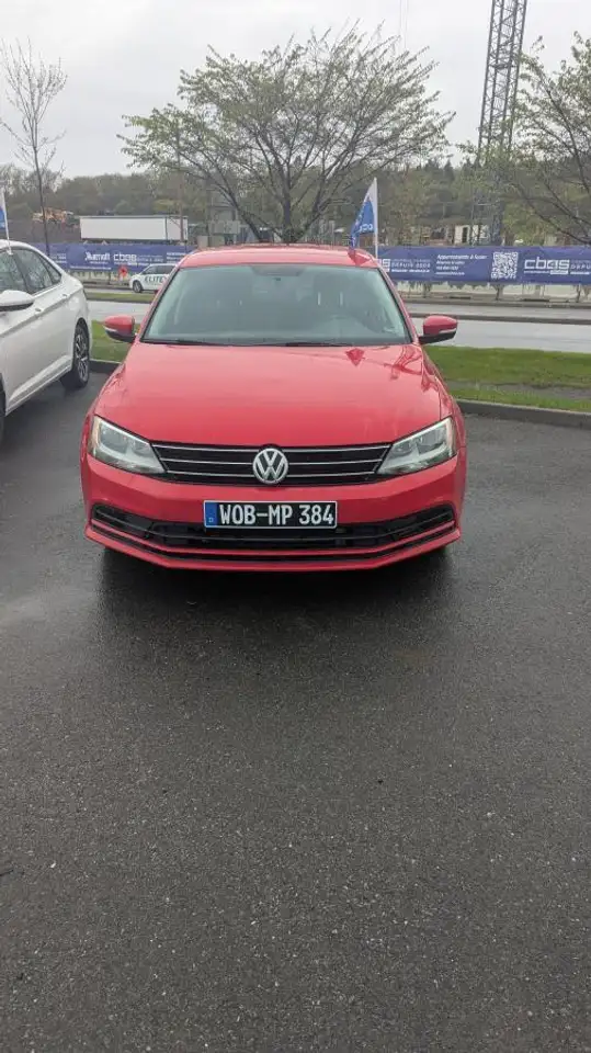 Volkswagen Jetta снимка Volkswagen Jetta