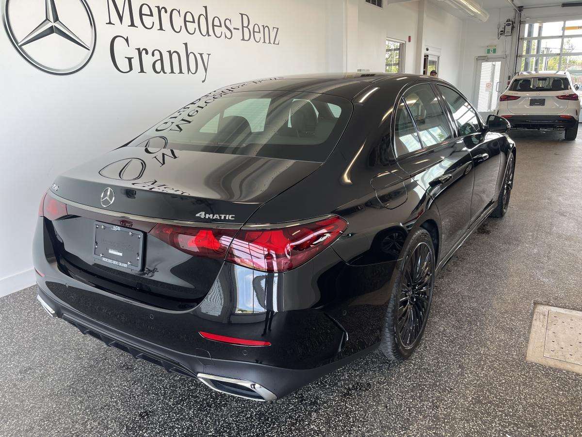 2027 Mercedes-Benz E-Class E 450 4MATIC berline — снимка 1