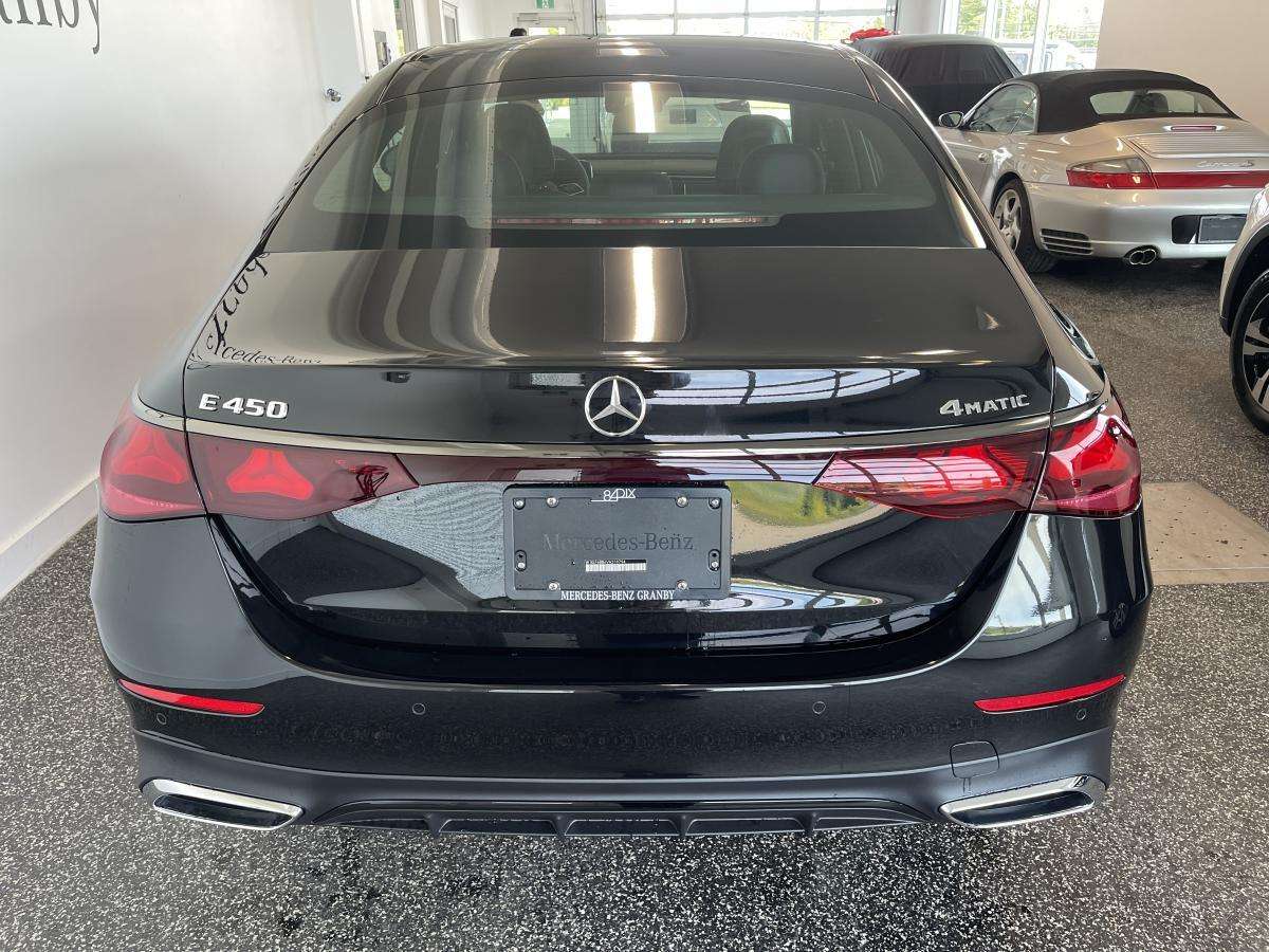 2027 Mercedes-Benz E-Class E 450 4MATIC berline — снимка 1