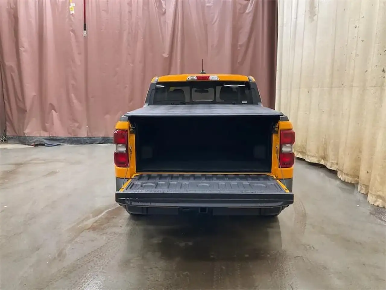 Ford Maverick снимка Ford Maverick