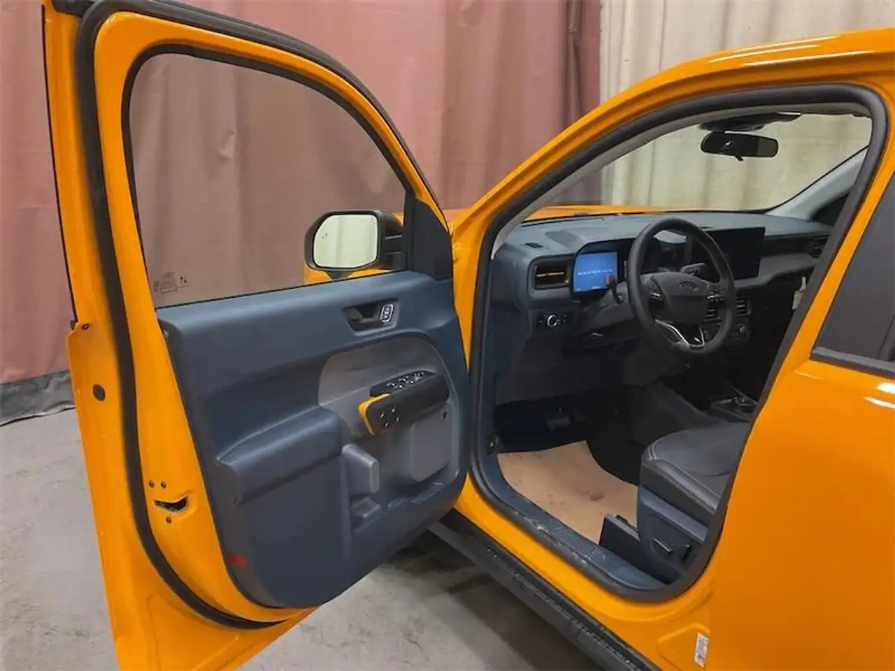 Ford Maverick снимка Ford Maverick