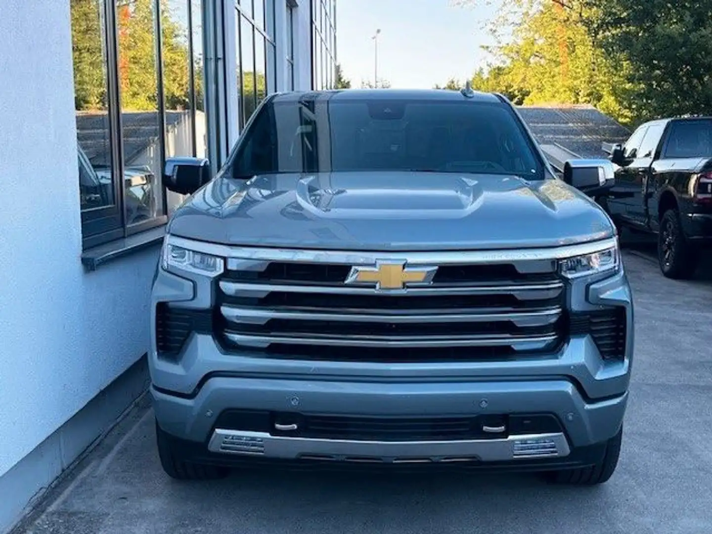 Chevrolet Silverado 1500 High Country 3.0TD 4.99% Gris - 2
