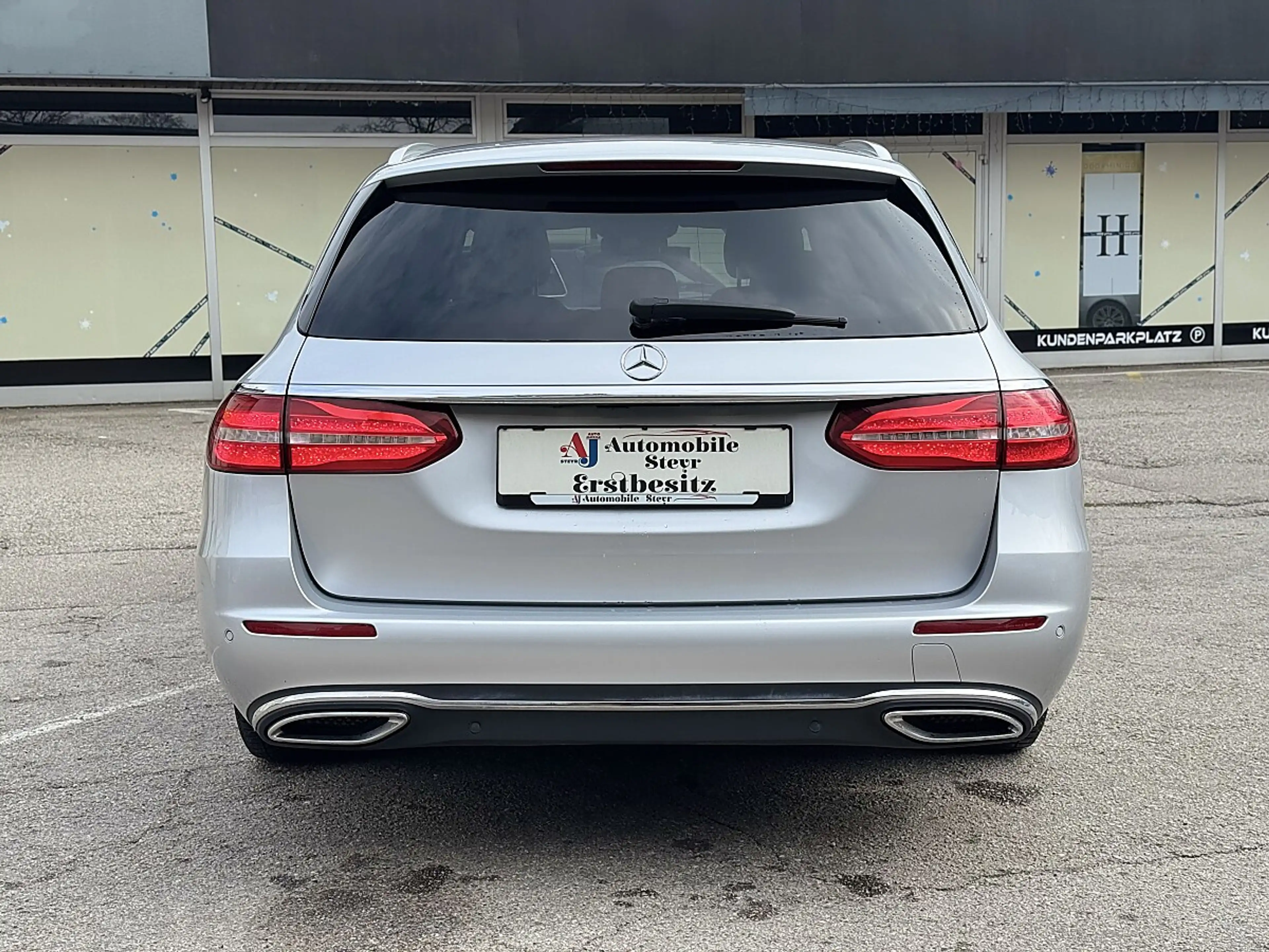 Mercedes-Benz E 350 d T Avantgarde Aut.+Navi+360° Kamera — photo 6