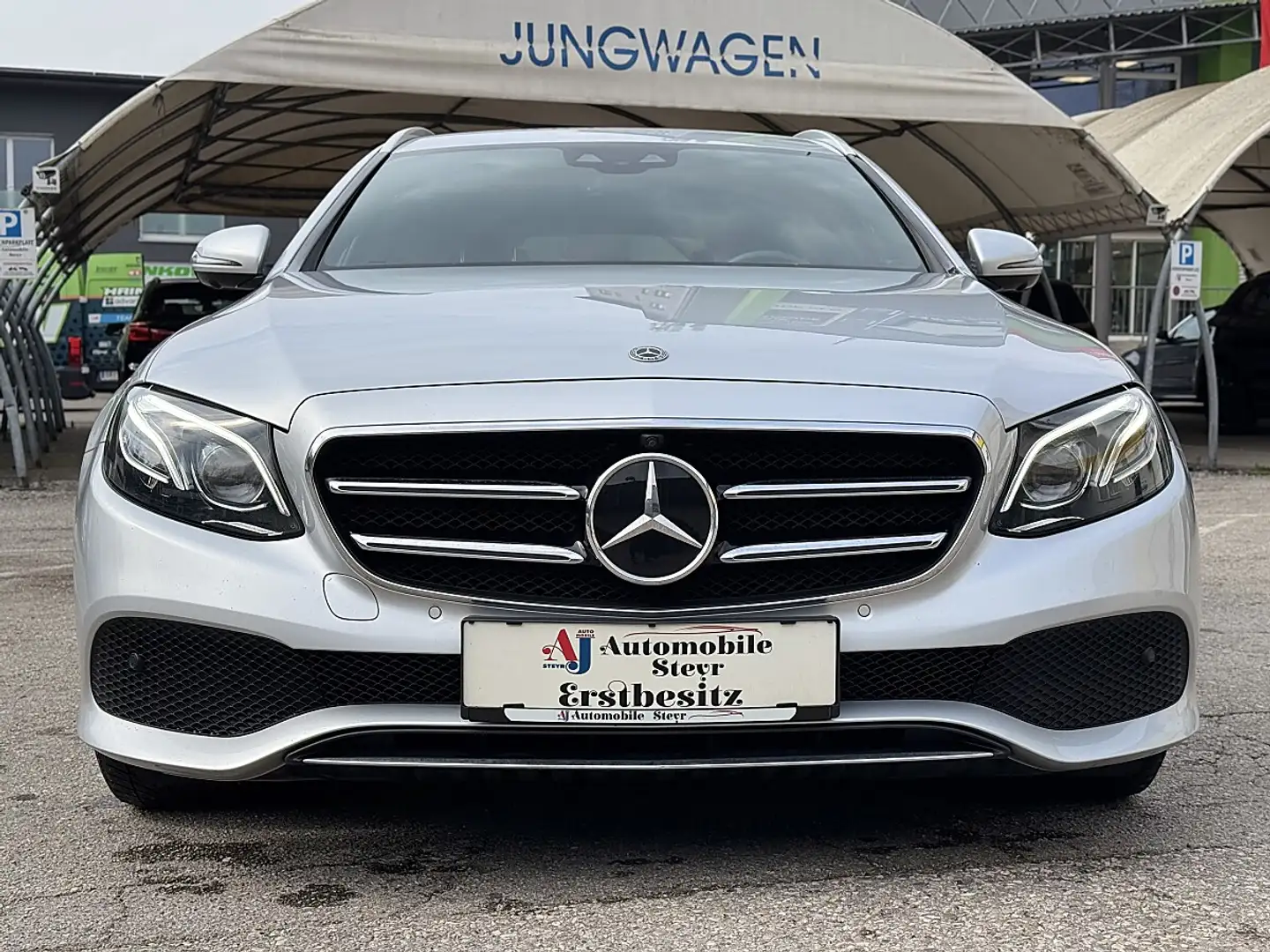 Mercedes-Benz E 350 d T Avantgarde Aut.+Navi+360° Kamera Silber - 2