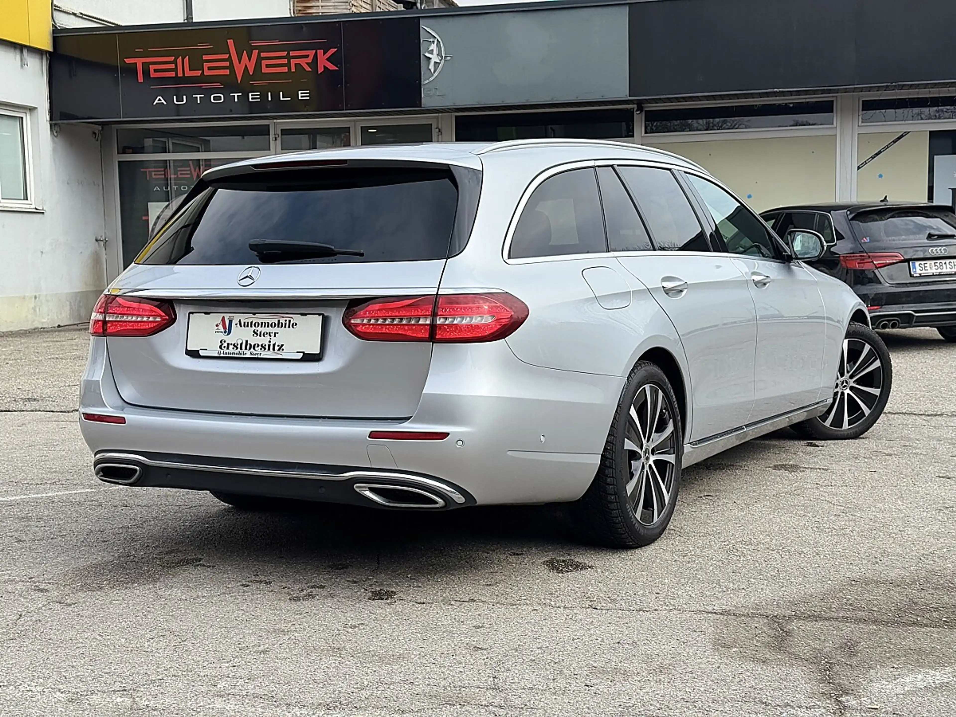 Mercedes-Benz E 350 d T Avantgarde Aut.+Navi+360° Kamera — photo 7