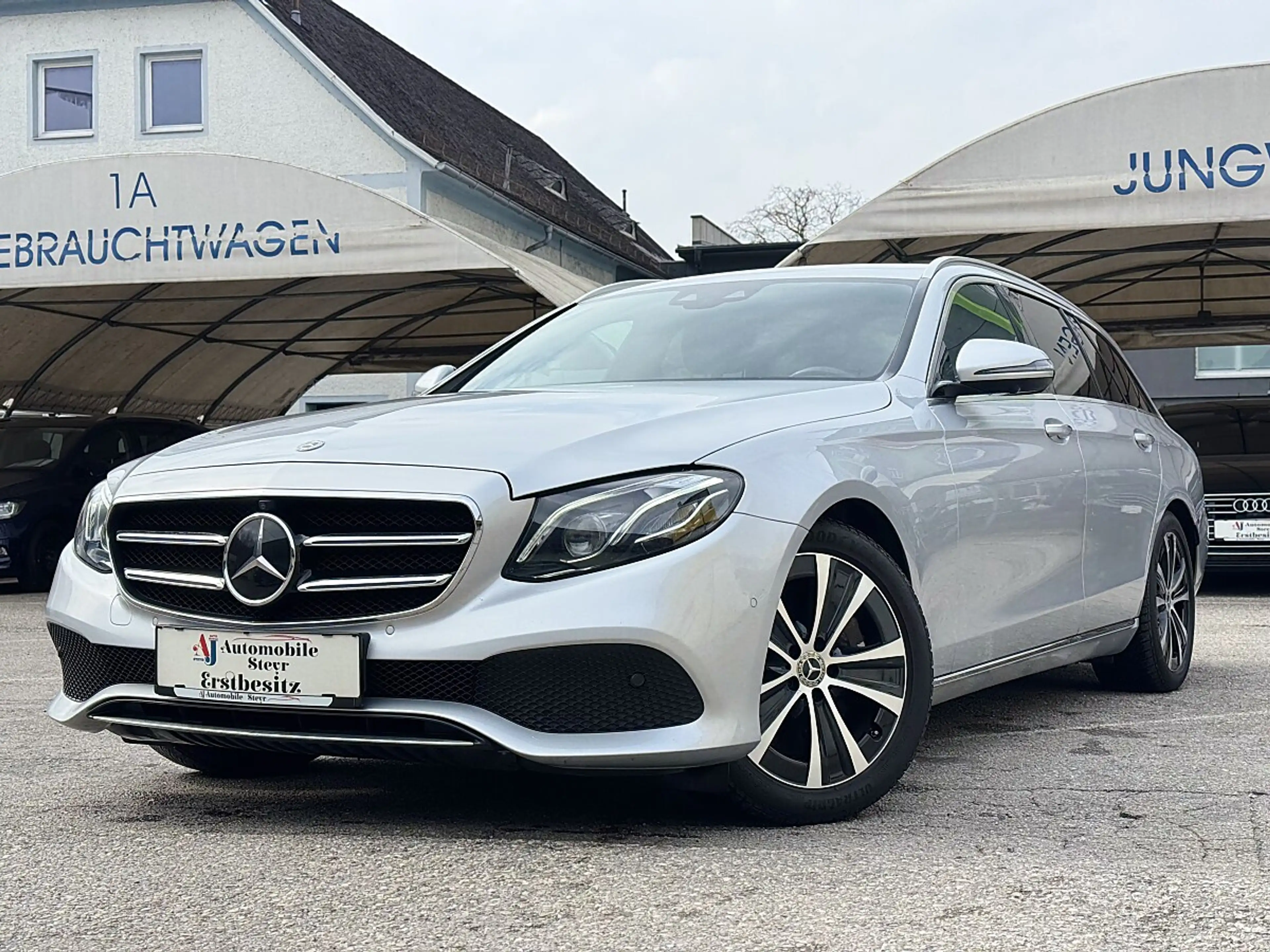 Mercedes-Benz E 350 d T Avantgarde Aut.+Navi+360° Kamera — photo 3