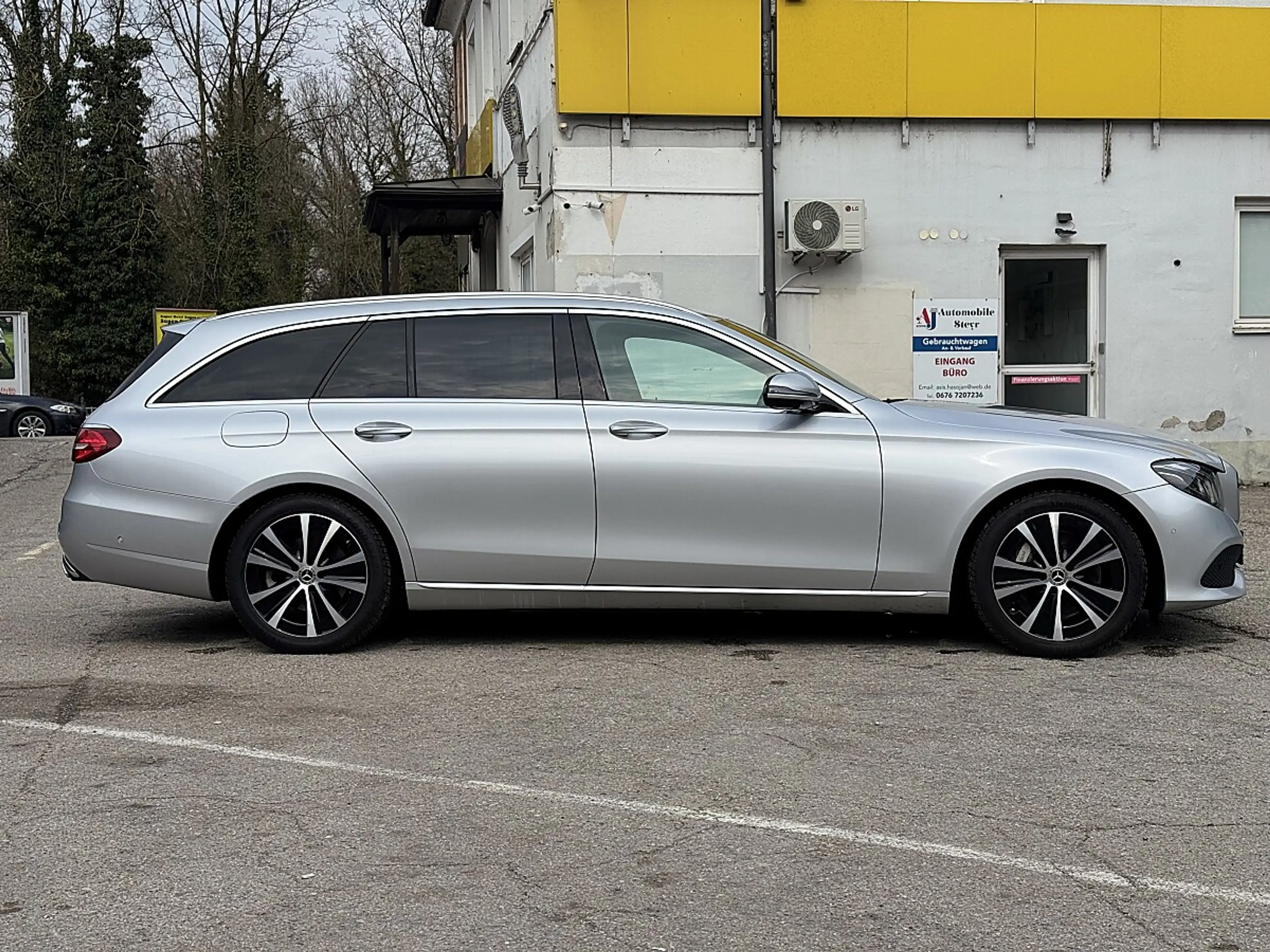 Mercedes-Benz E 350 d T Avantgarde Aut.+Navi+360° Kamera — photo 8
