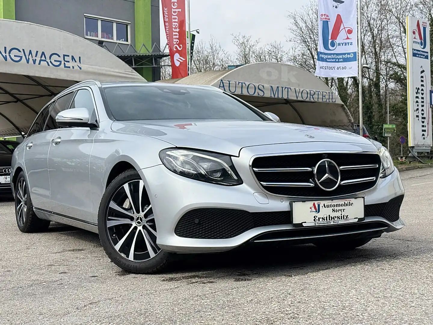 Mercedes-Benz E 350 d T Avantgarde Aut.+Navi+360° Kamera Silber - 1
