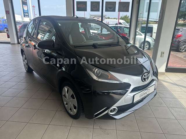 Imagine Toyota Aygo AYGO x-play Klima/Scheckheft/EURO6