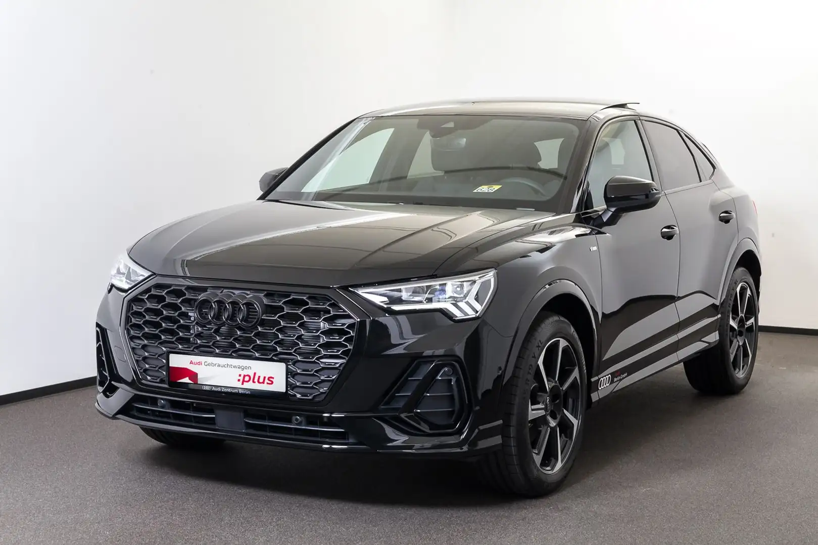 Audi Q3 S line 35 TFSI S tronic Black - 2