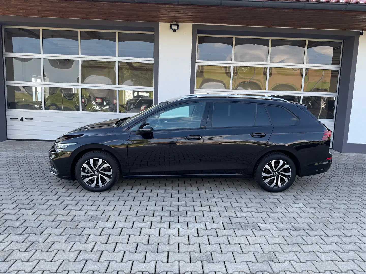 Volkswagen Golf Variant Life 2,0 TDI **DIGITAL*ACC*APP*PDC*NAVI** Schwarz - 2
