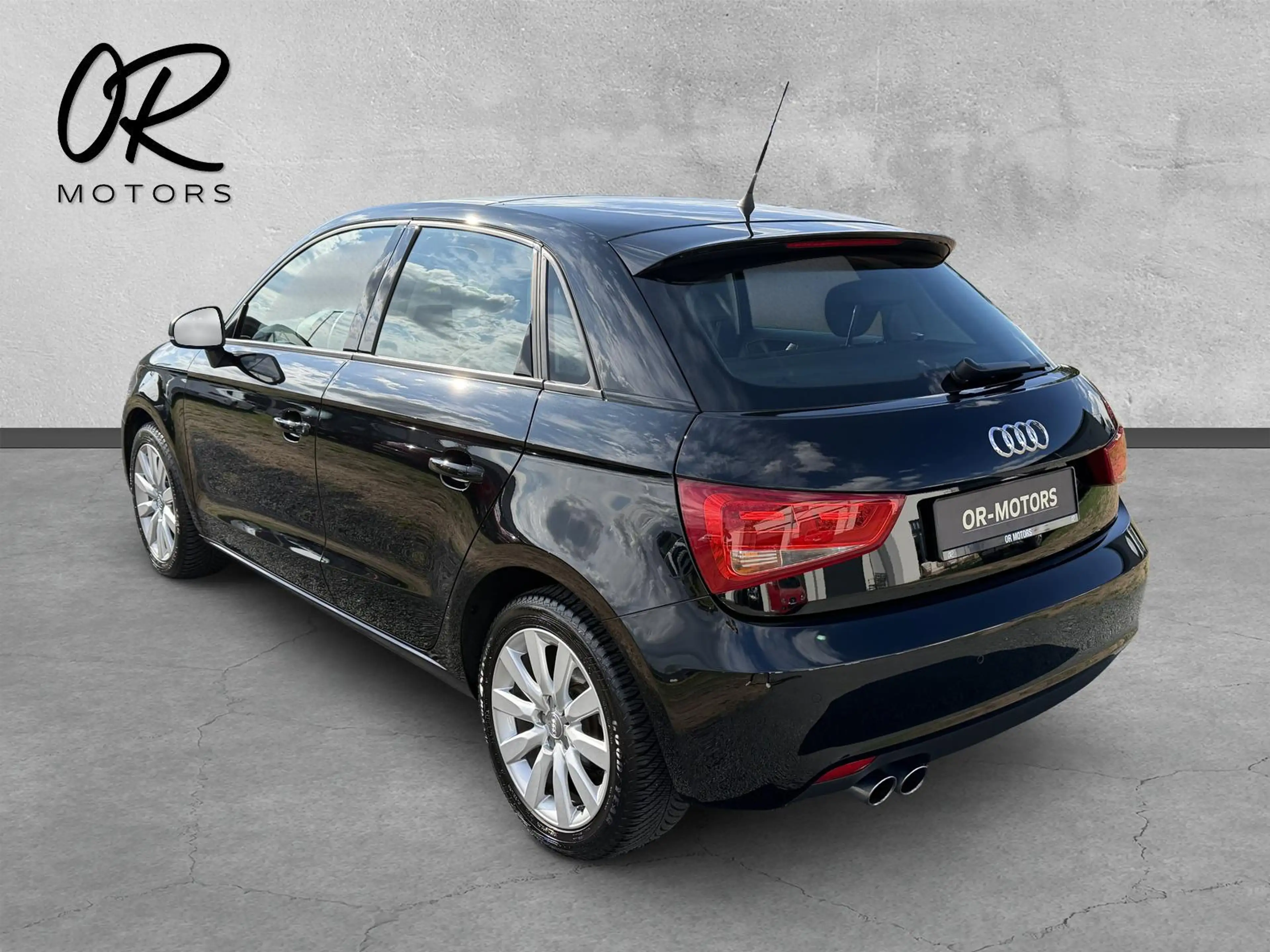 Audi A1 ambition AUTOMATIK*1.HAND*43.000KM*PANO*XENON — photo 5