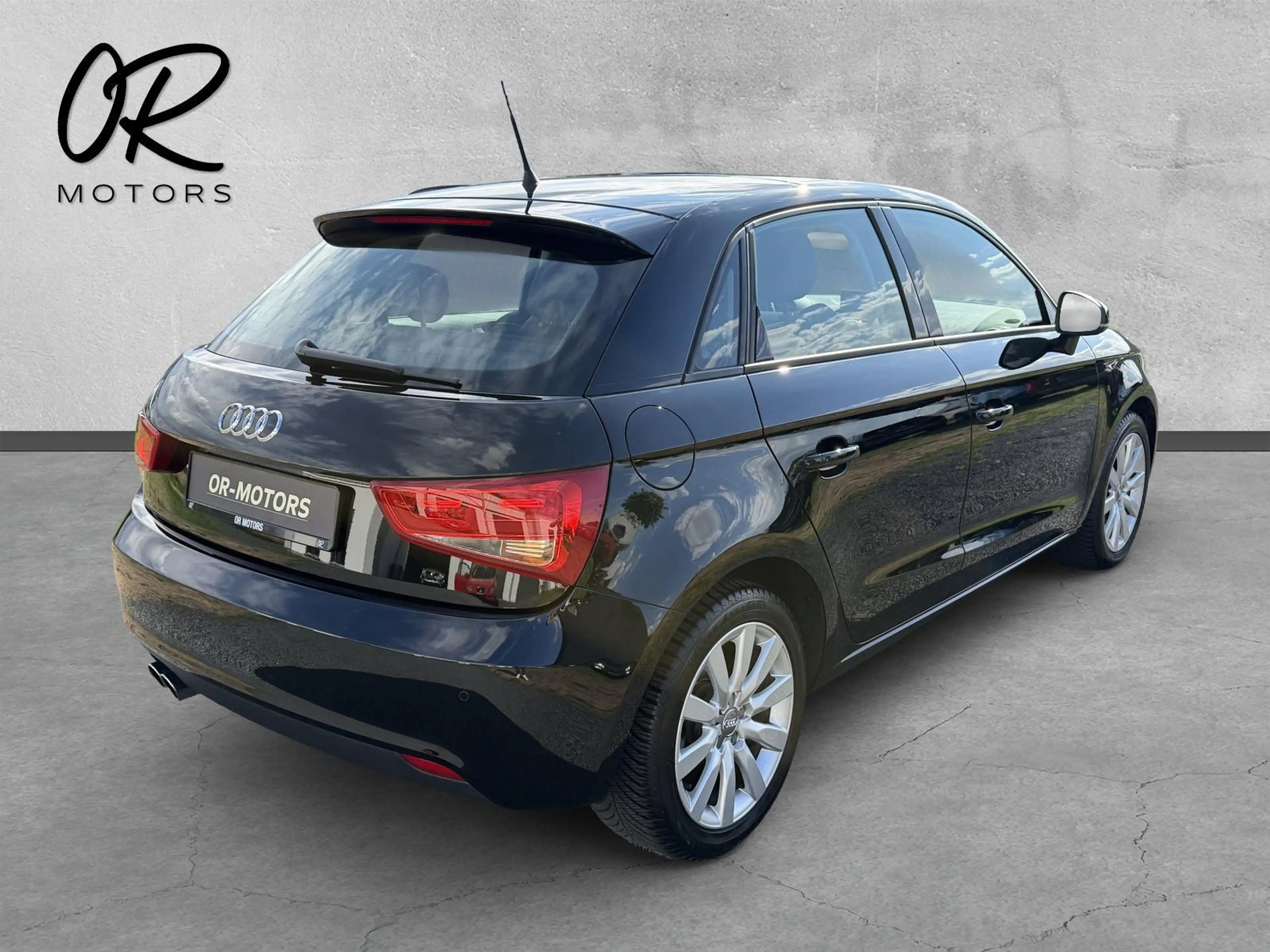 Audi A1 ambition AUTOMATIK*1.HAND*43.000KM*PANO*XENON — photo 7