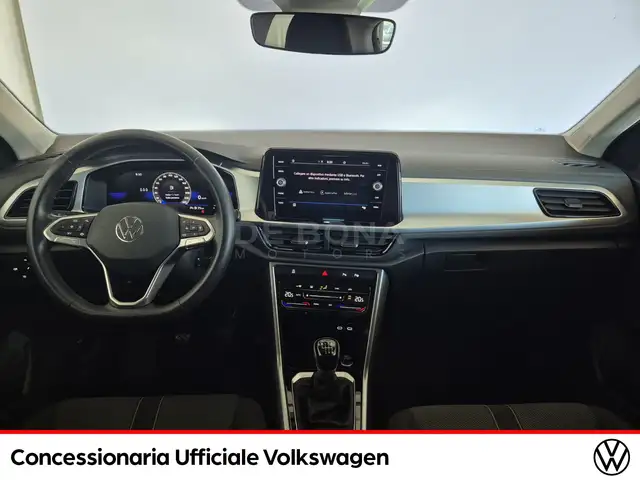 Volkswagen T-Roc view 10