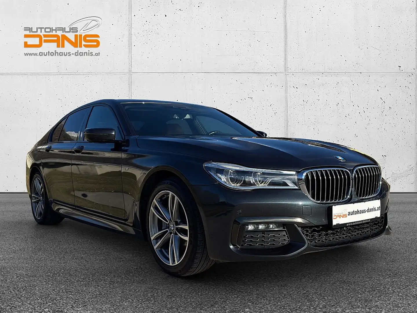 BMW 730 d xDrive Aut. M-Sport Czarny - 2