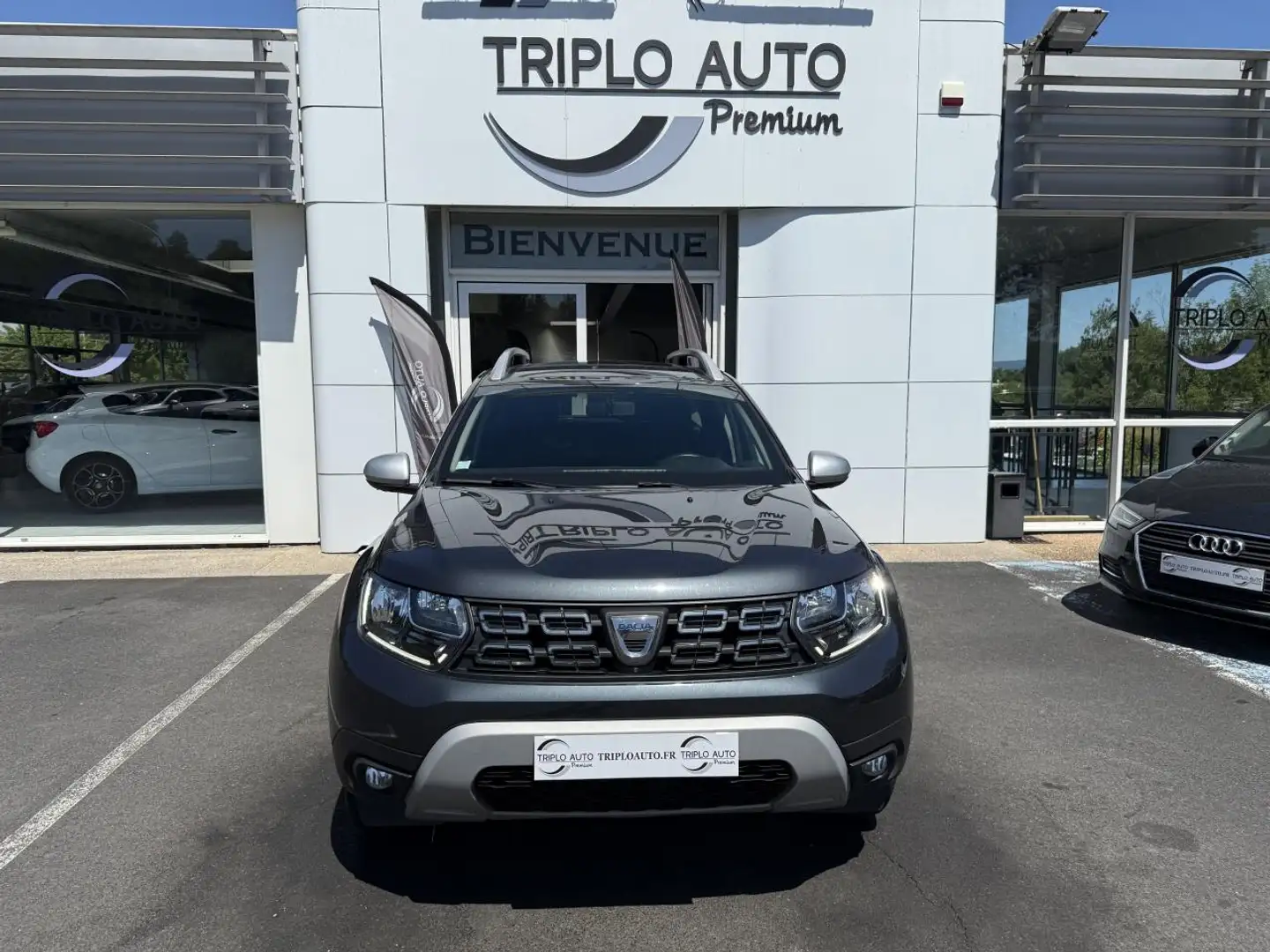 Dacia Duster Duster 1.5 Blue dCi - 115 Prestige - ATTELAGE + CA Gris - 2