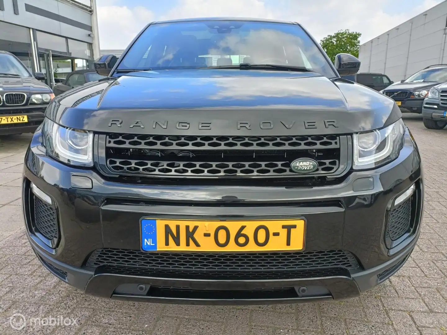 Land Rover Range Rover Evoque 2.0 TD4 SE Pano/Leder/Camera Zwart - 2
