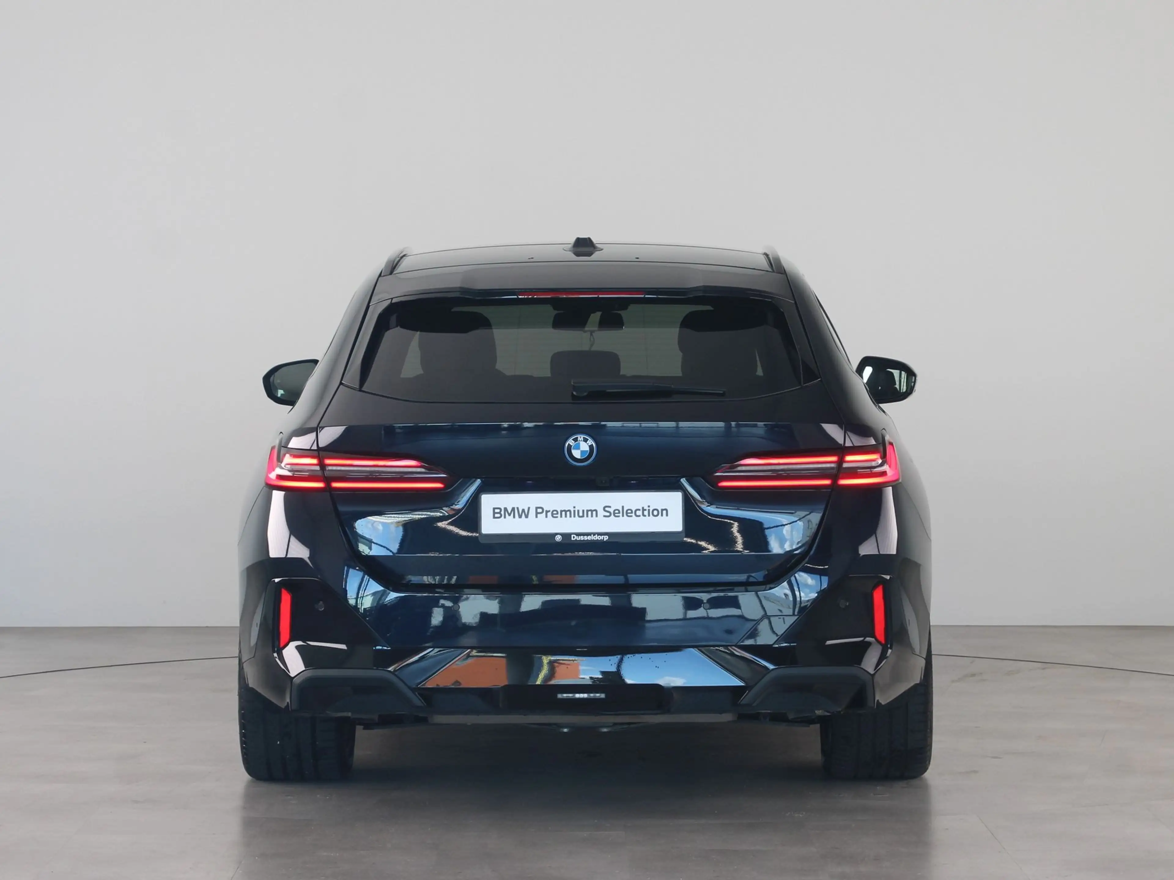 BMW 550 5 Serie 550e Touring xDrive — photo 12
