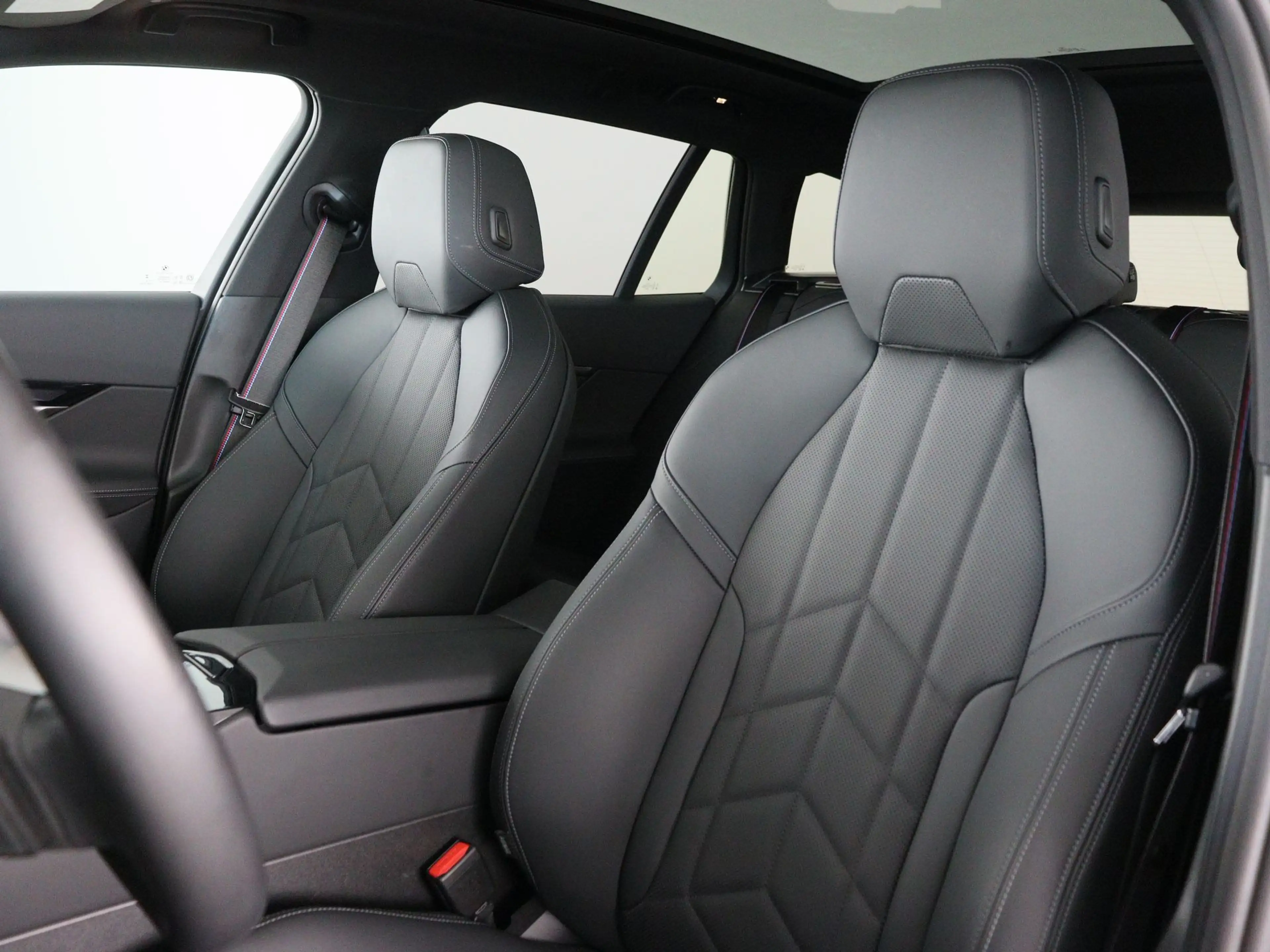 BMW 550 5 Serie 550e Touring xDrive — photo 7