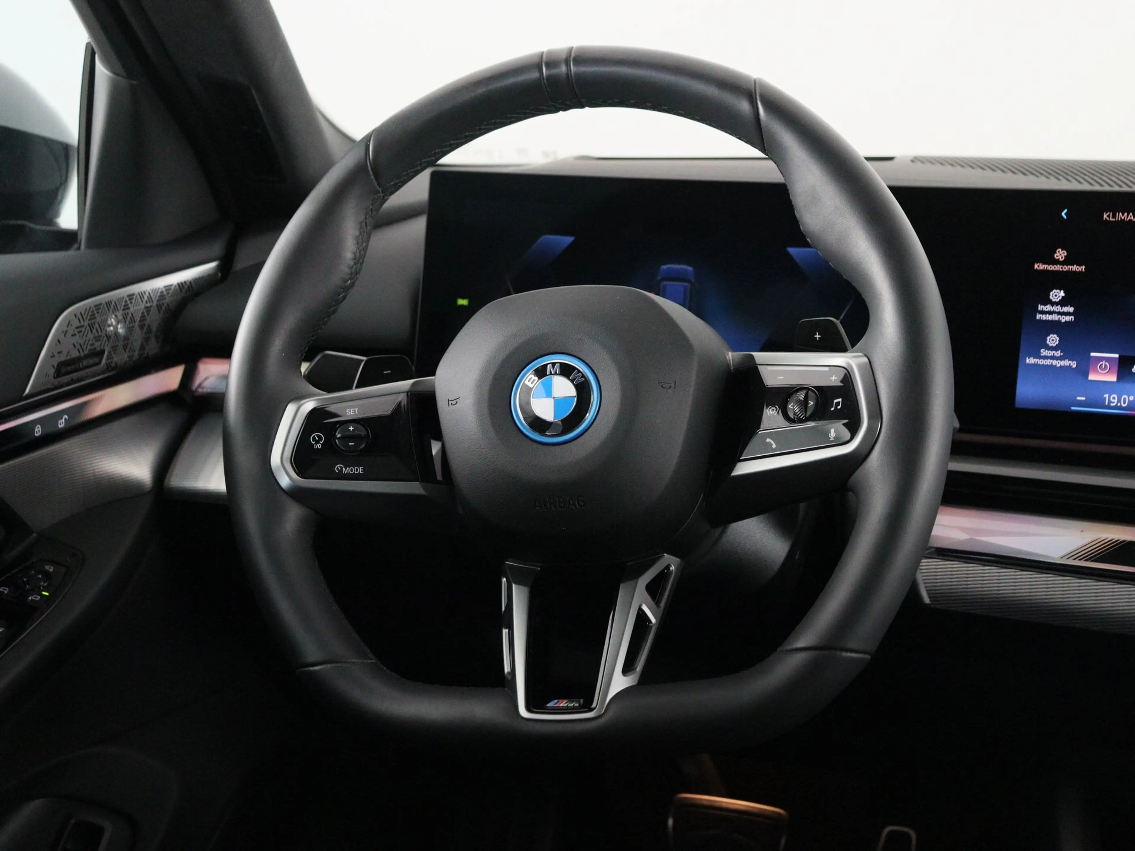 BMW 550 5 Serie 550e Touring xDrive — photo 2