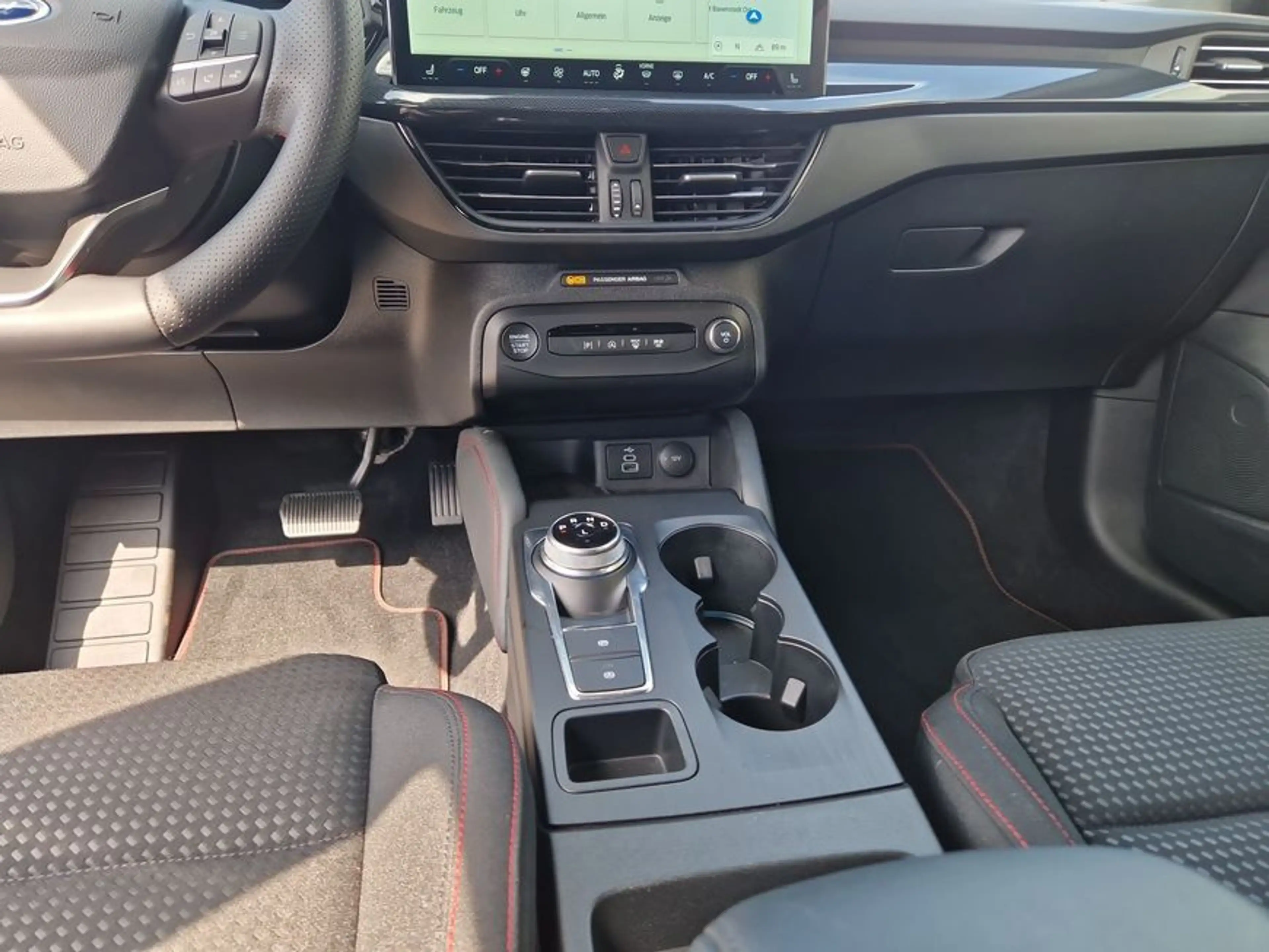 Ford Focus Turnier 1.5 EcoBl ST-LINE X AHK Hup Easy-Par — photo 14
