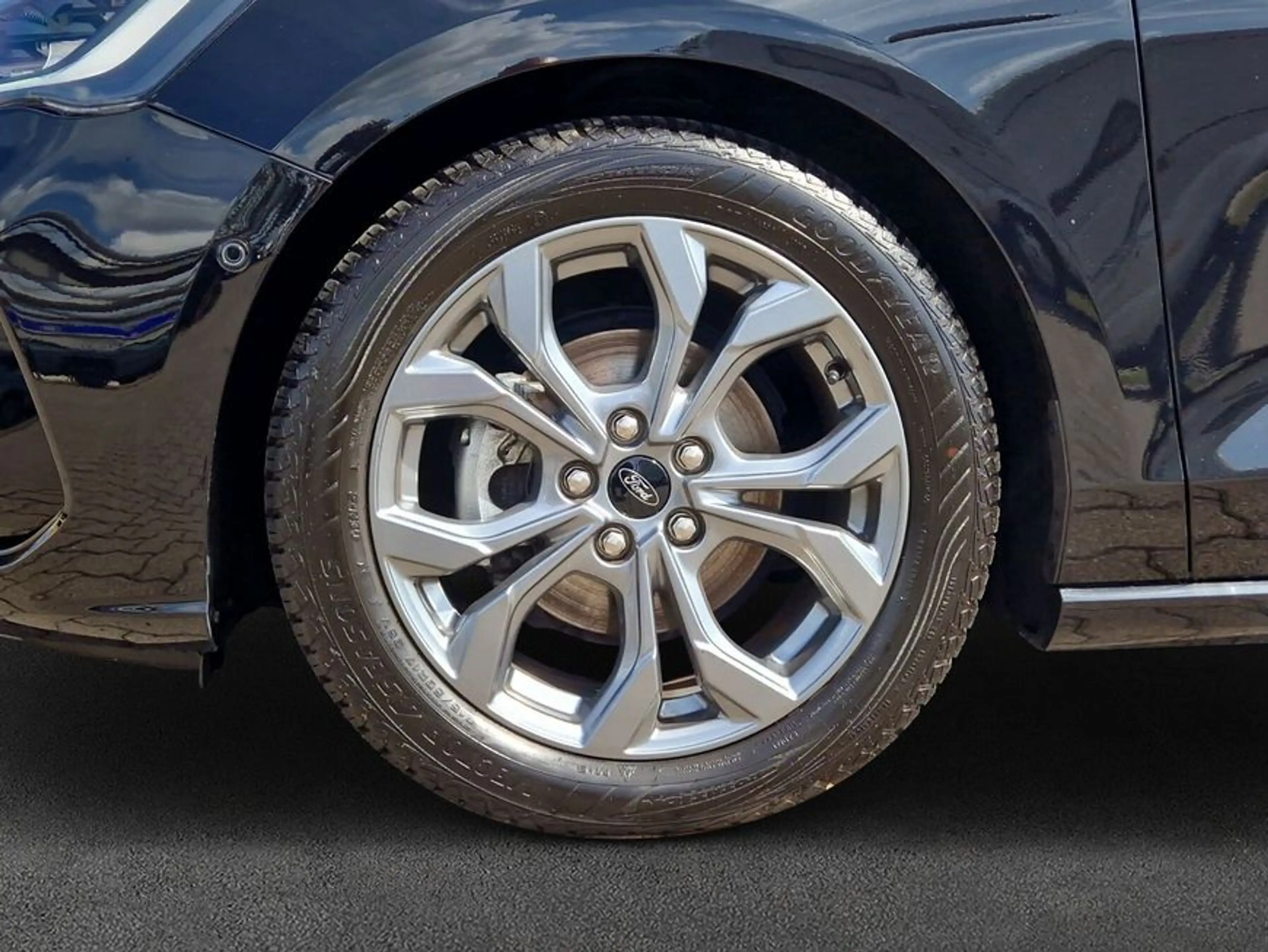 Ford Focus Turnier 1.5 EcoBl ST-LINE X AHK Hup Easy-Par — photo 7