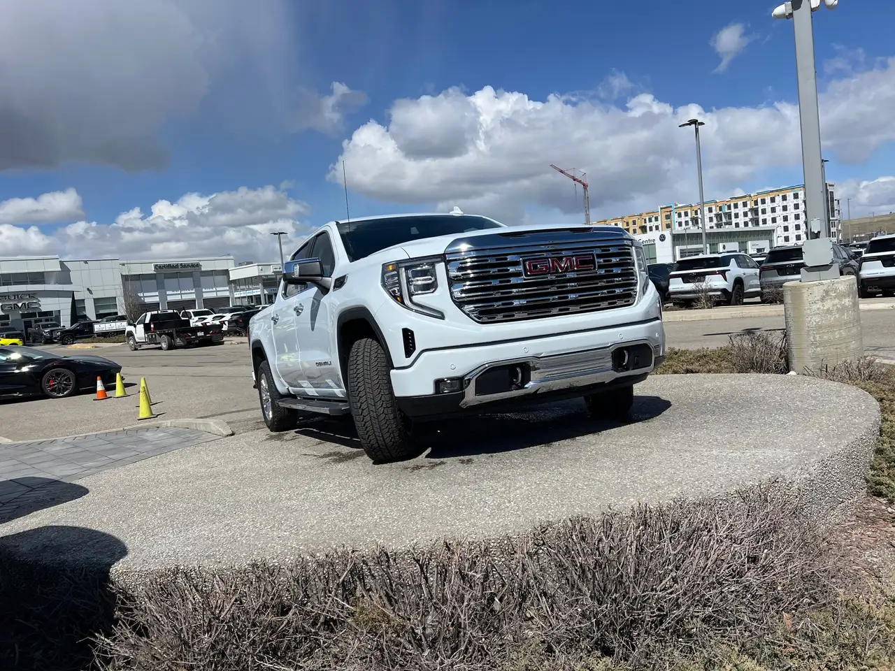 GMC Sierra 1500 снимка GMC Sierra 1500