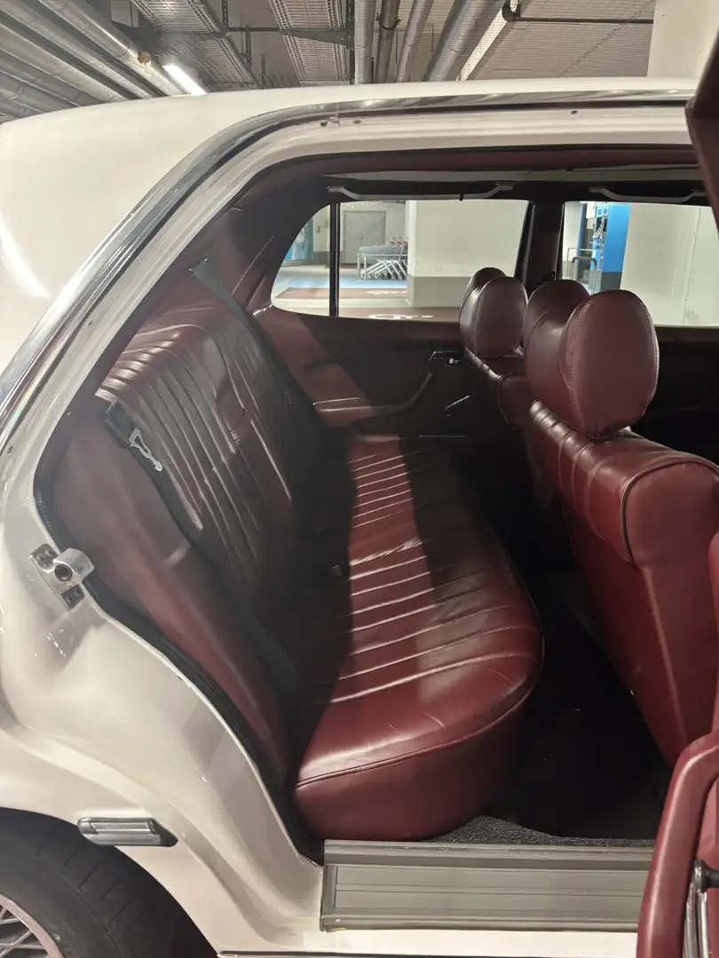 Mercedes-Benz 280 SE - 1