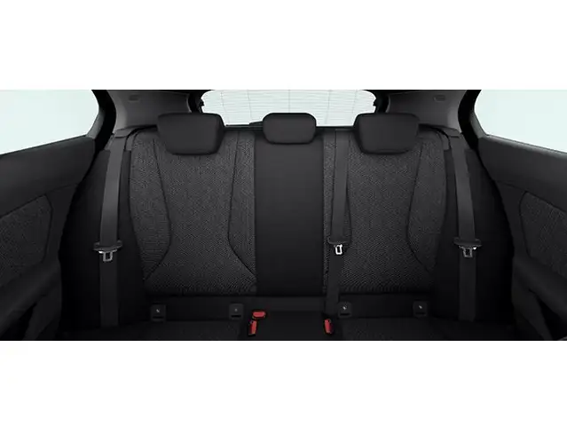 BMW 1 Series view 5