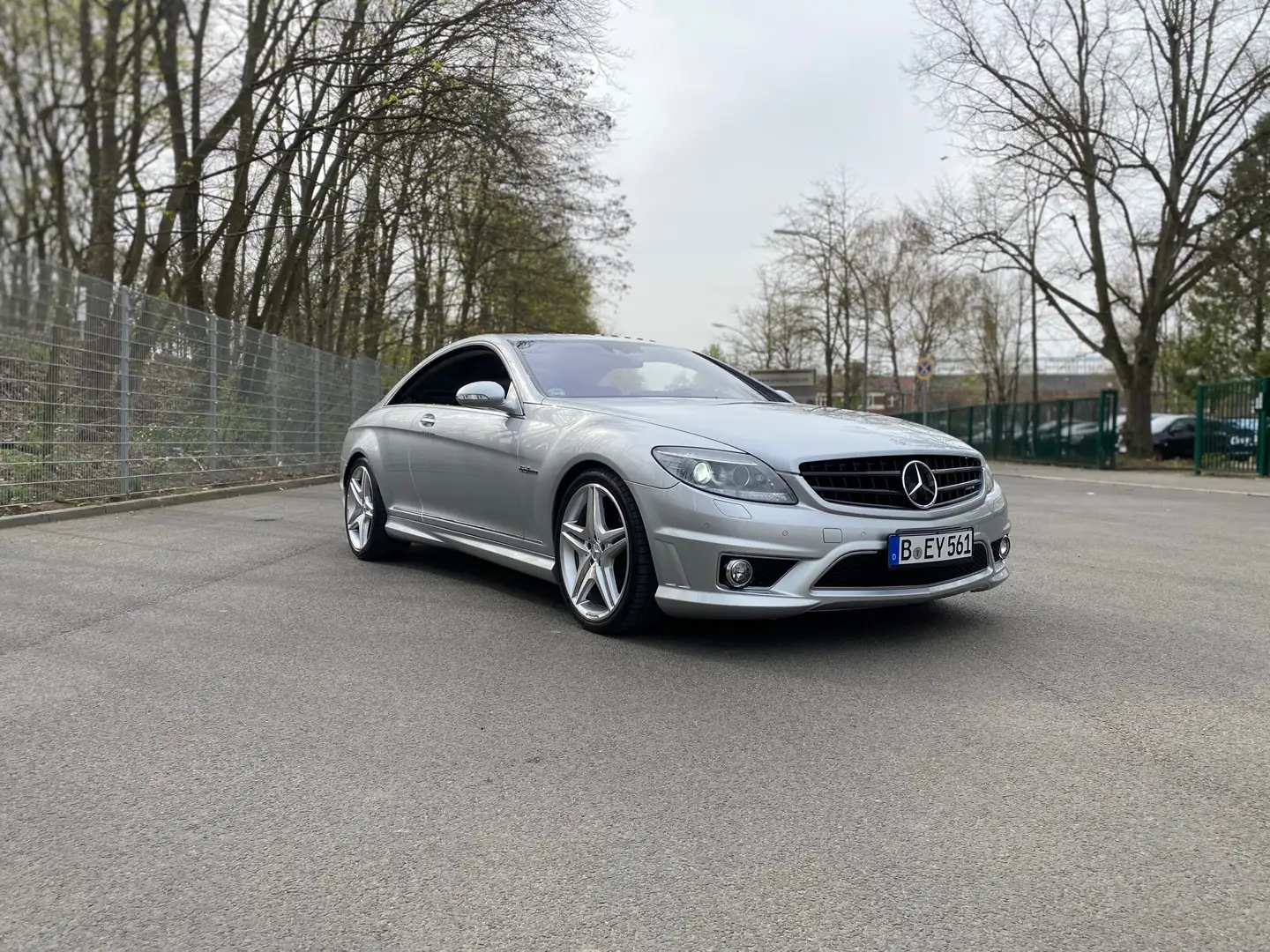 Mercedes-Benz CL 63 AMG NightV Bi-Xenon Leder Topzustand 7G-TRONIC Silver - 2