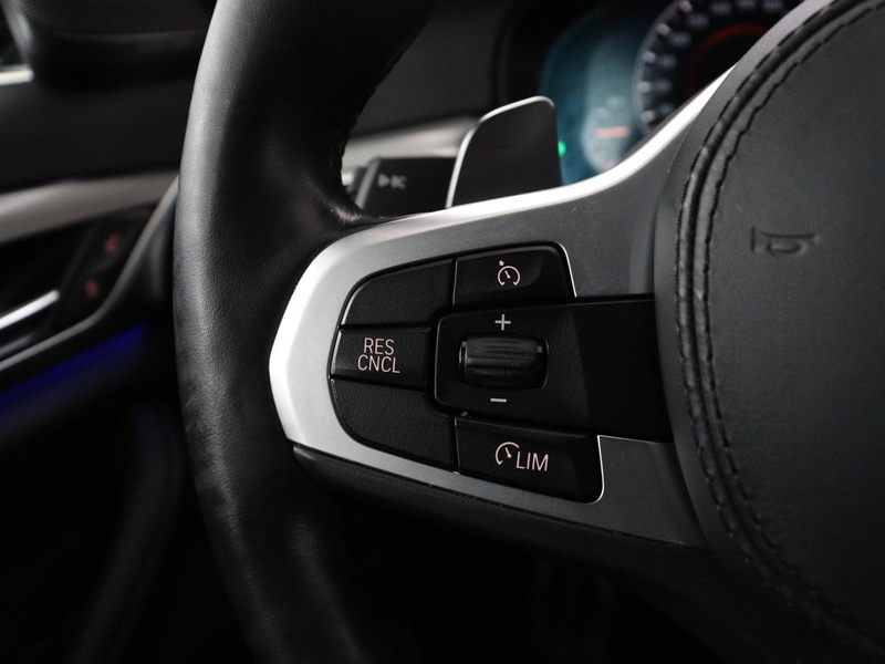 BMW 530 5-serie Touring 530i xDrive M-sport High Executive — photo 30