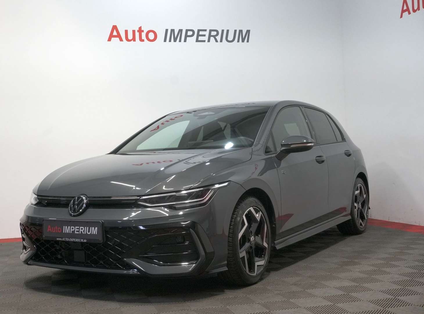 Volkswagen Golf nuo 453 €/ mėn Benzinas 2025m. Sedanas Automatinė
