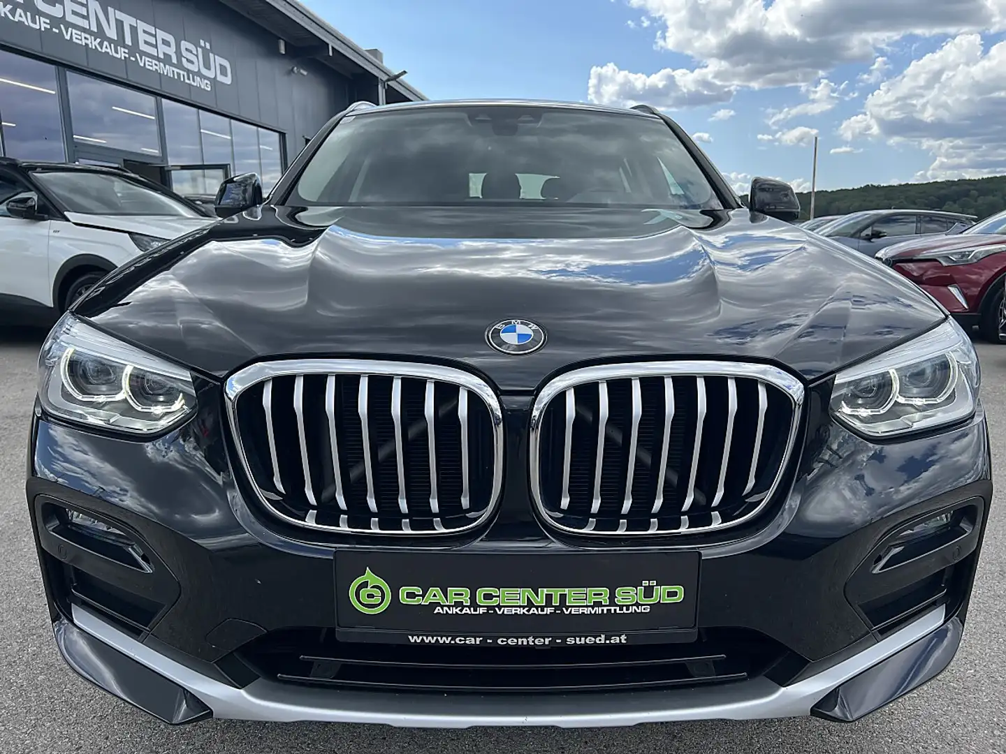 BMW X4 xDrive 20d Aut. X-line Schwarz - 2