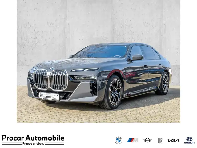 BMW 750 e xDrive M Sport Integral Pano Massage DA Prof. PA
