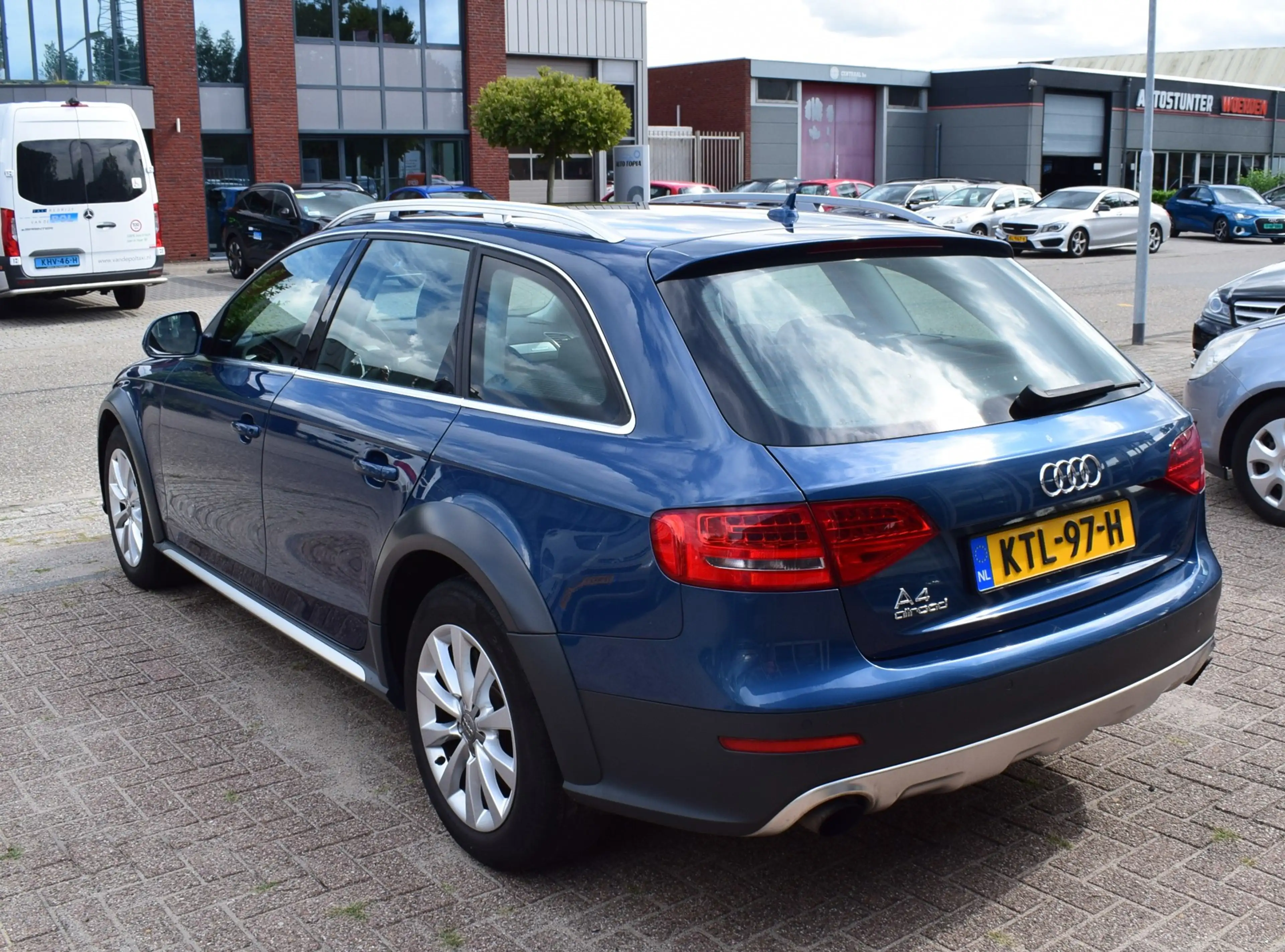 Audi A4 allroad quattro 2.0 TFSI |XENON | NAVI | LEDER | CLIMATE C — photo 3