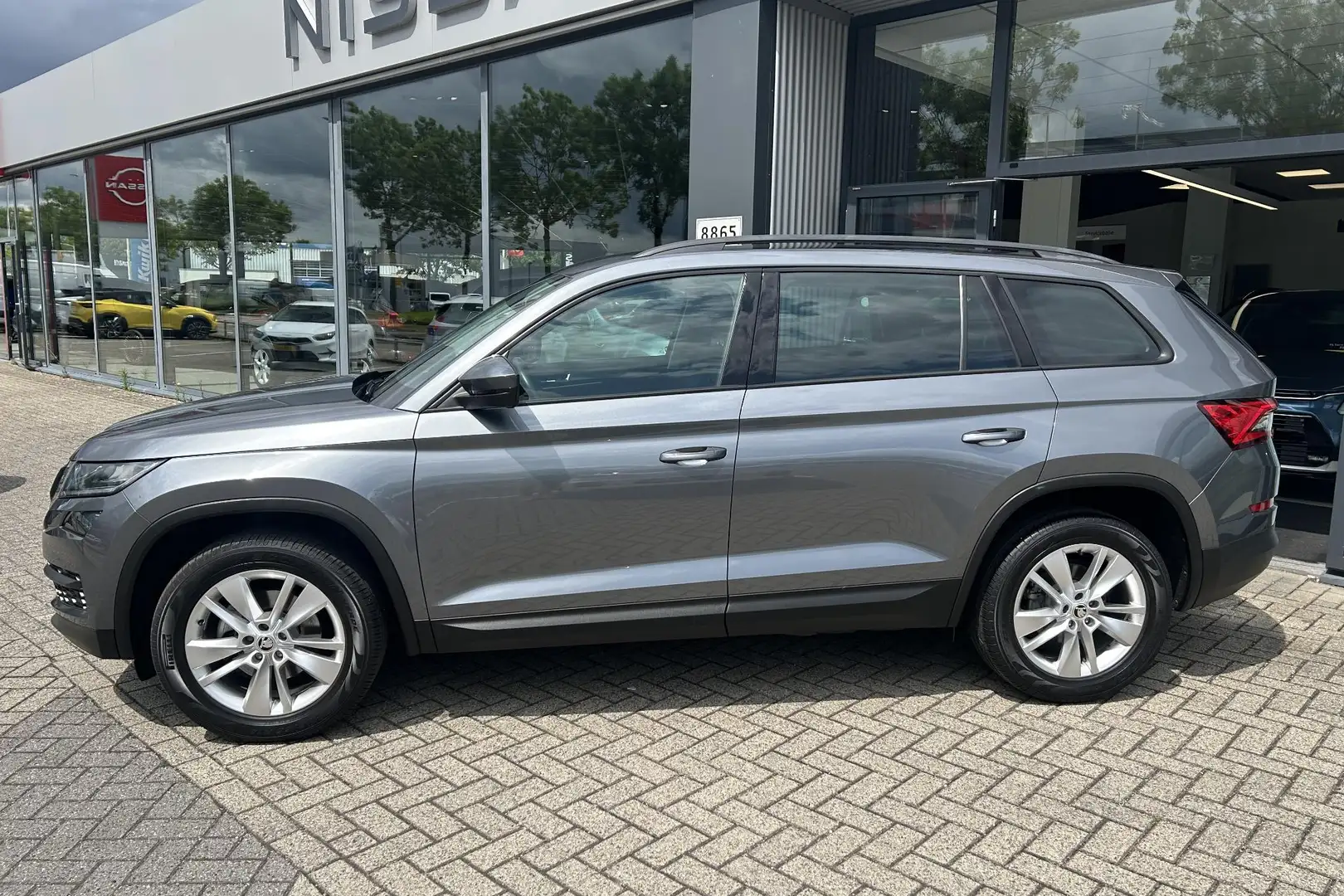 Skoda Kodiaq 1.5 TSI Style | Automaat Grau - 2