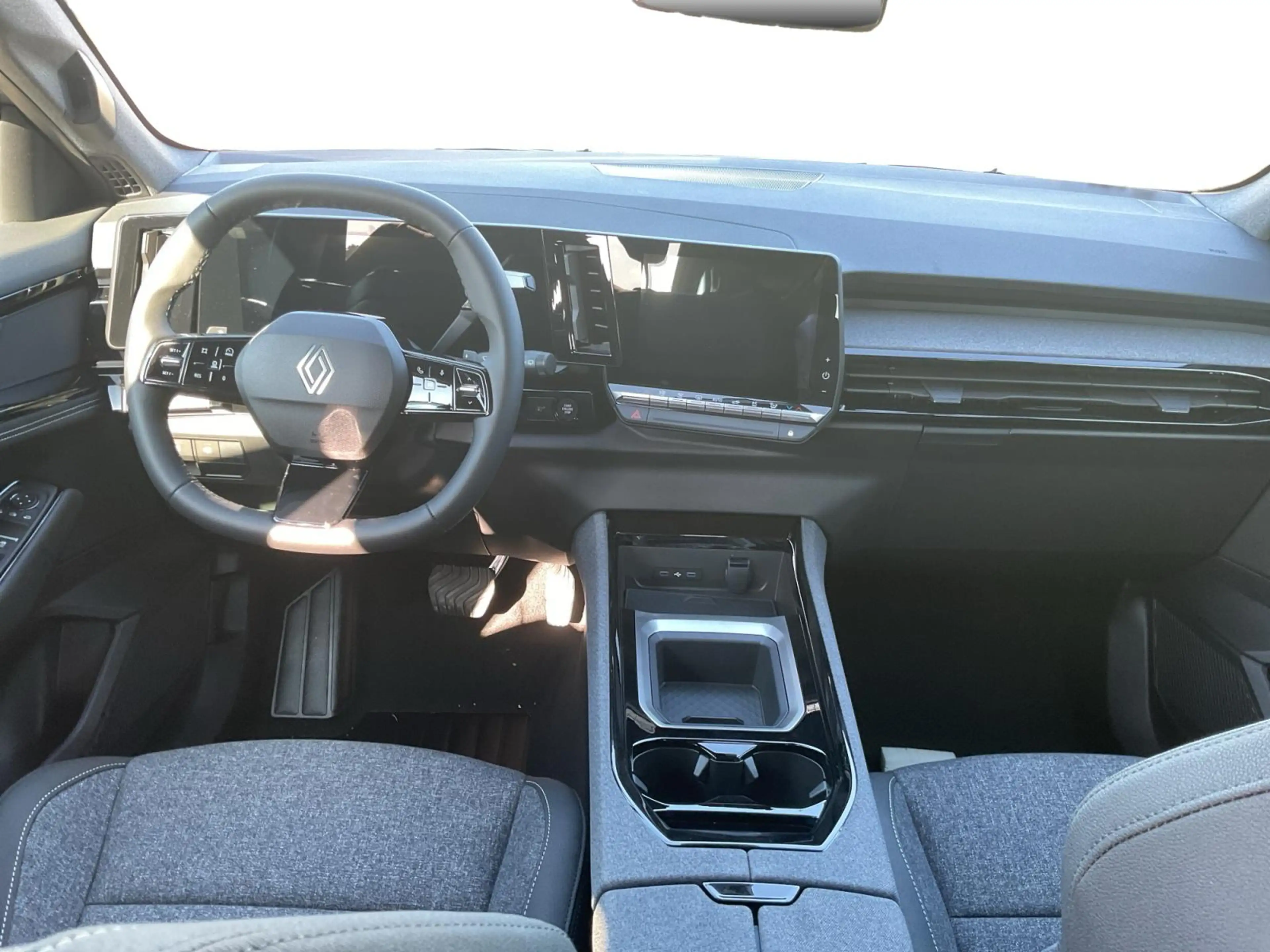 Renault Austral Evolution Mild Hybrid 150 AKTION* — photo 11