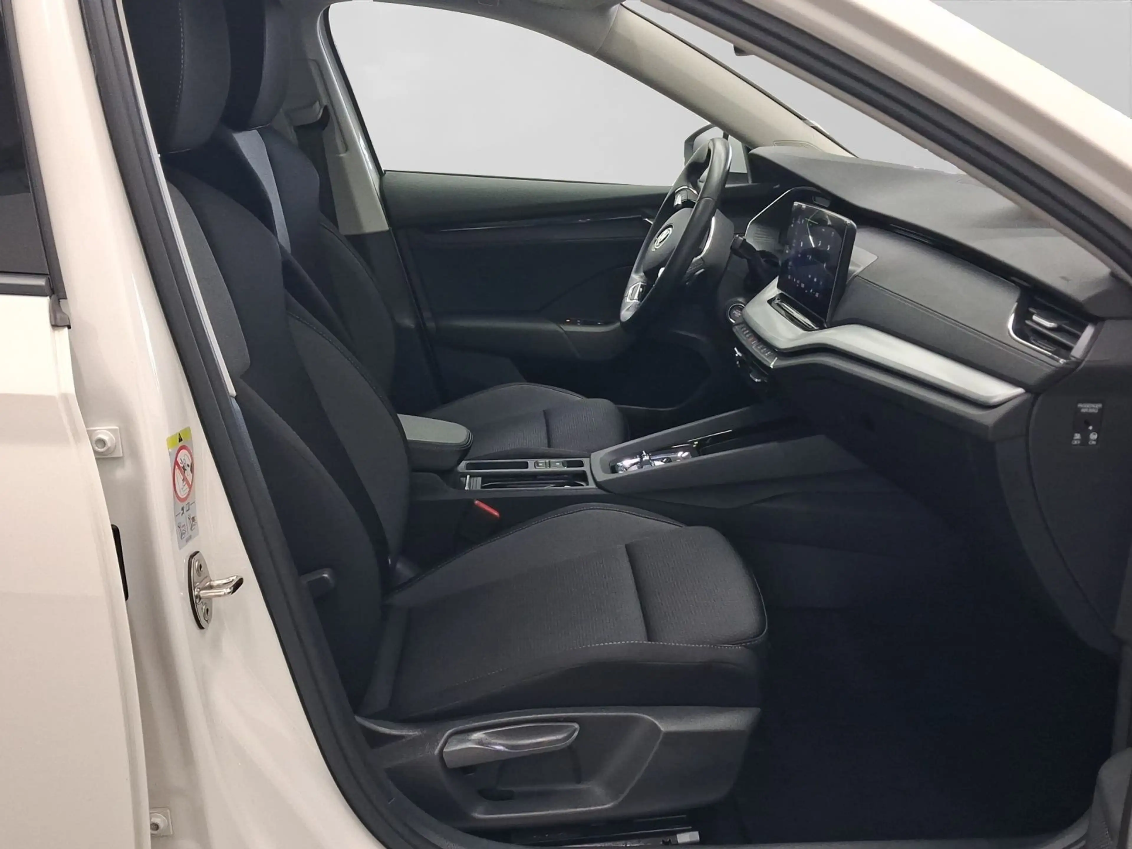 Skoda Octavia Combi 2.0 TDI DSG TOUR LED NAVI AHK — photo 4