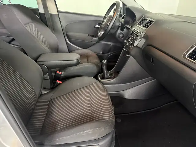 Volkswagen Polo view 14