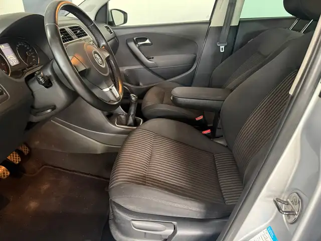 Volkswagen Polo view 12