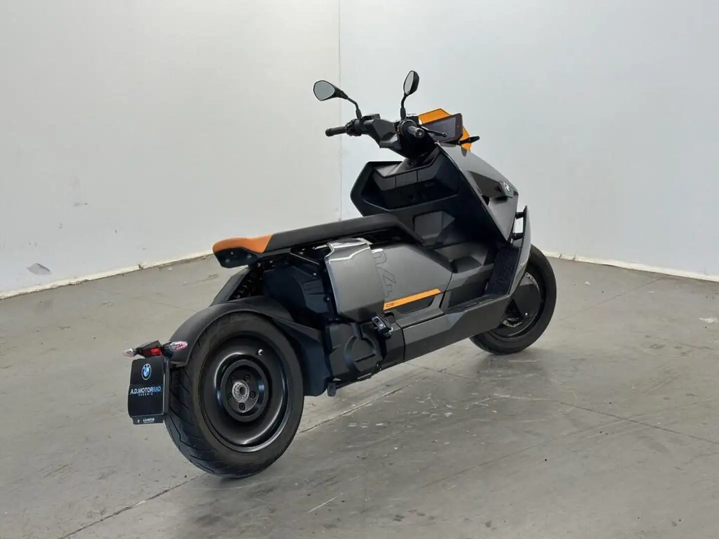 BMW CE 04 Abs - 2