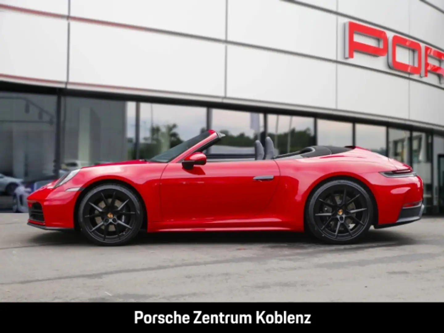 Porsche 992 -2 (911) Carrera Cabriolet Rot - 2