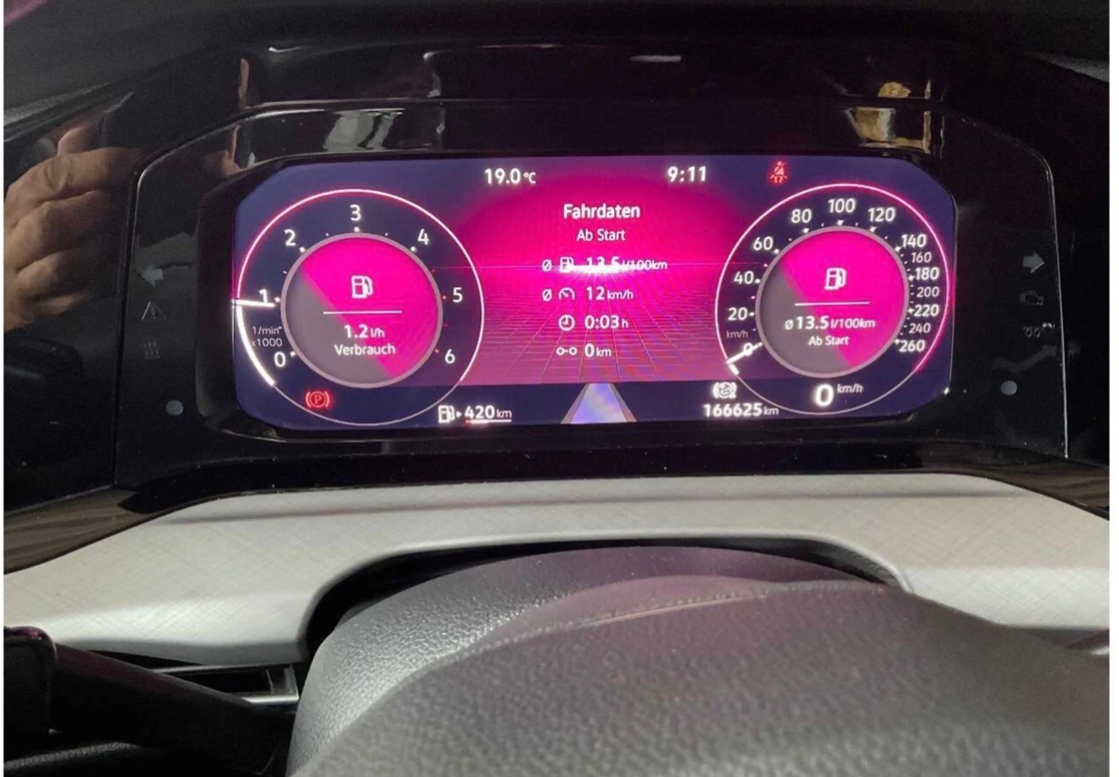 Volkswagen Golf Variant 2.0 TDI Life+1.HAND+ACC+KLIMATRONIK+LED+6 GANG+PDC+KAMERA+SHZ+TEMPOMAT