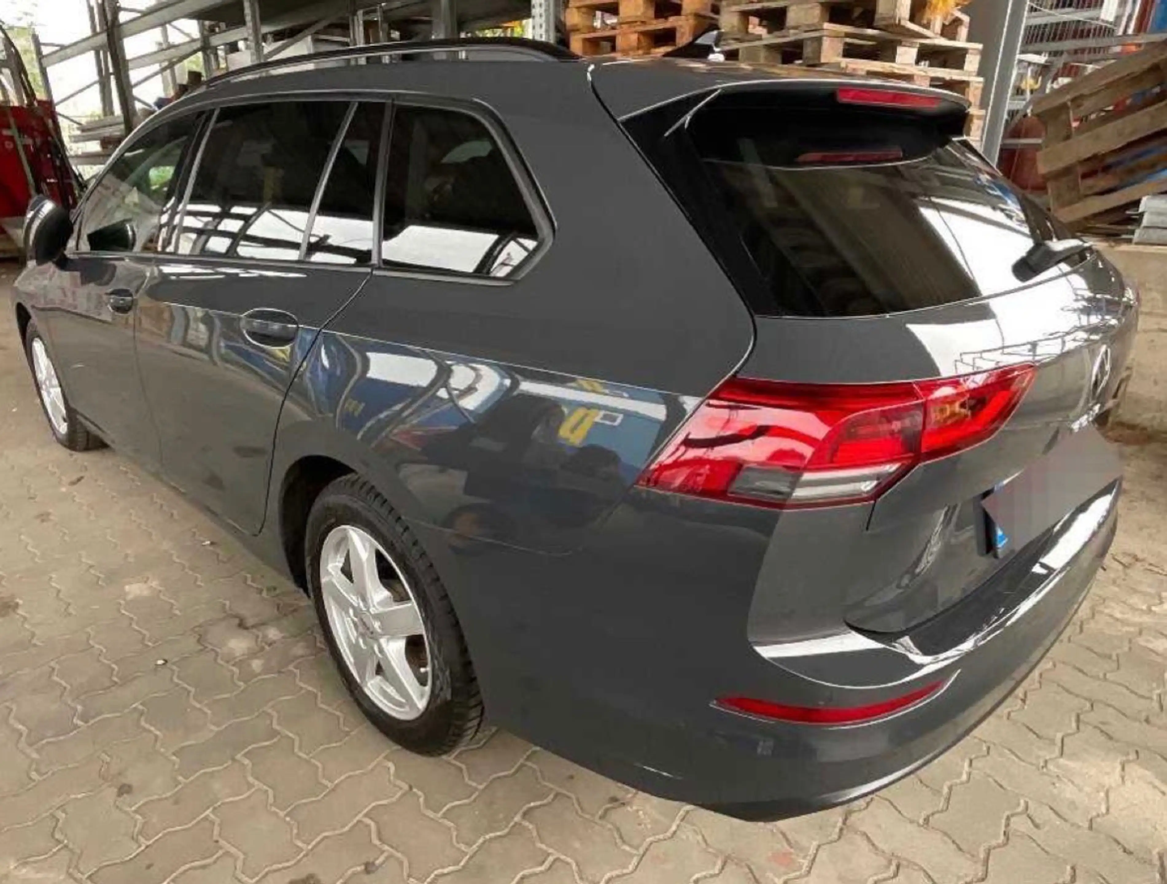 Volkswagen Golf Variant 2.0 TDI Life+1.HAND+ACC+KLIMATRONIK+LED+6 GANG+PDC+KAMERA+SHZ+TEMPOMAT — photo 3