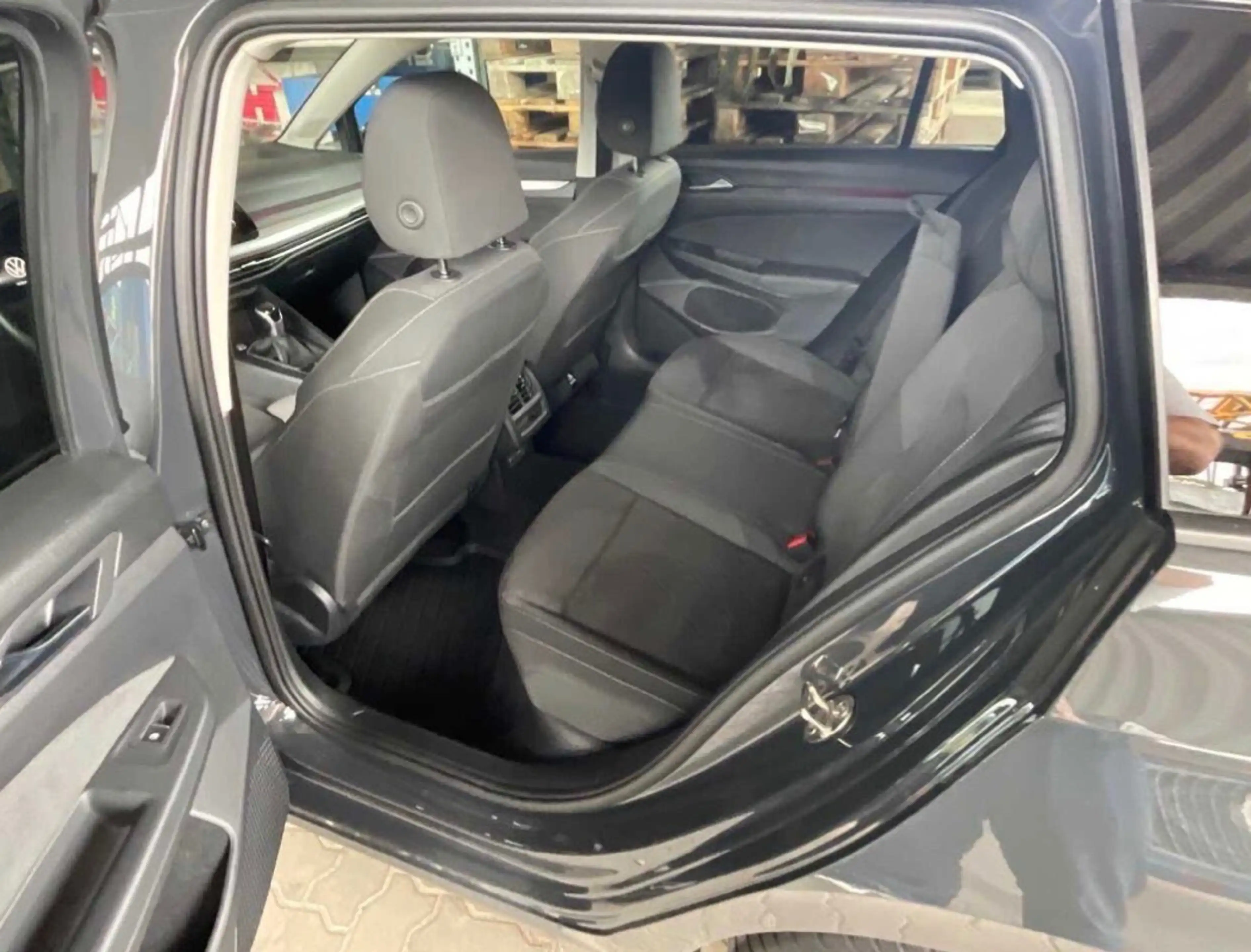 Volkswagen Golf Variant 2.0 TDI Life+1.HAND+ACC+KLIMATRONIK+LED+6 GANG+PDC+KAMERA+SHZ+TEMPOMAT — photo 10