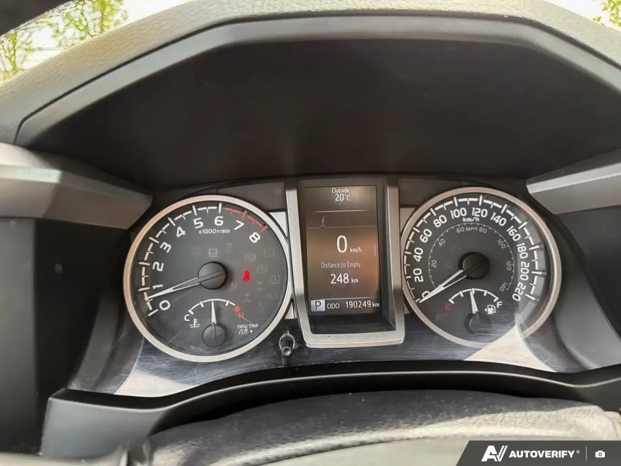 Toyota Tacoma снимка Toyota Tacoma